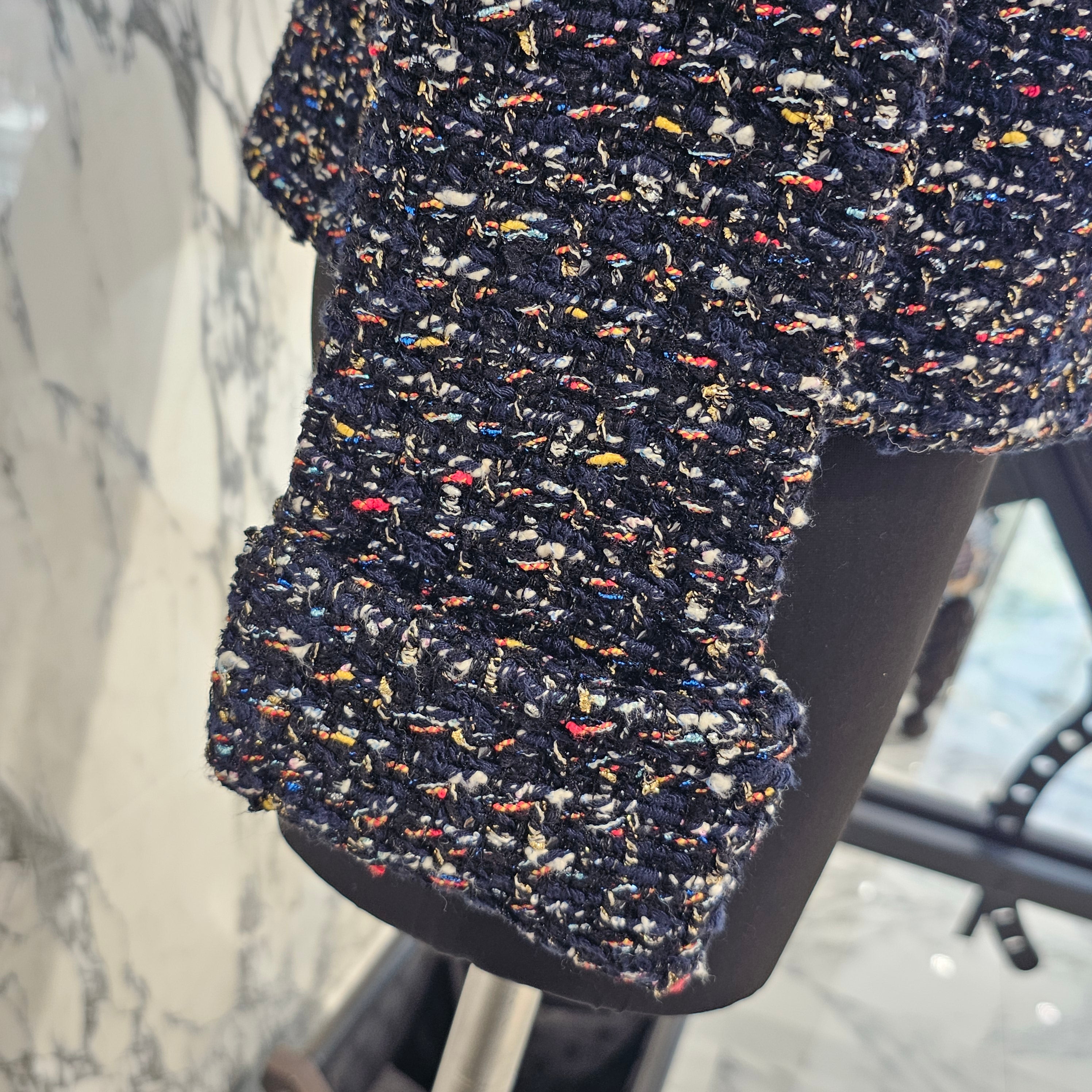 CHANEL 2015 Cruise Black Multi Color Zipper Fantasy Tweed Jacket P52665V39276 Size 40 シャネル 2015クルーズ ブラック マルチカラー ジッパー ファンタジー ツイード ジャケット サイズ40