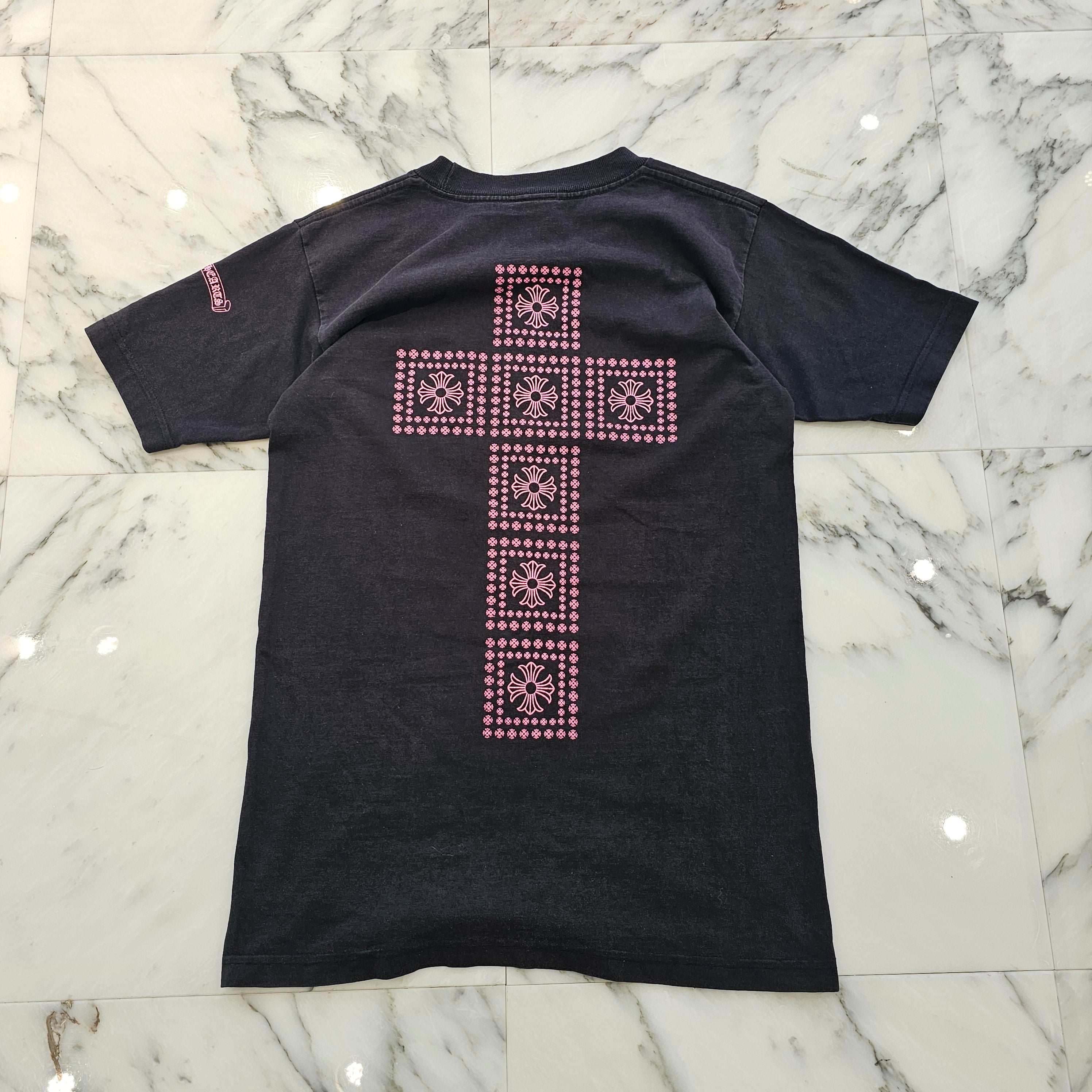 CHROME HEARTS BLACK PINK CH Plus Cross Tee Size S クロムハーツ ブラックピンク CHプラス クロス Tシャツ サイズS
