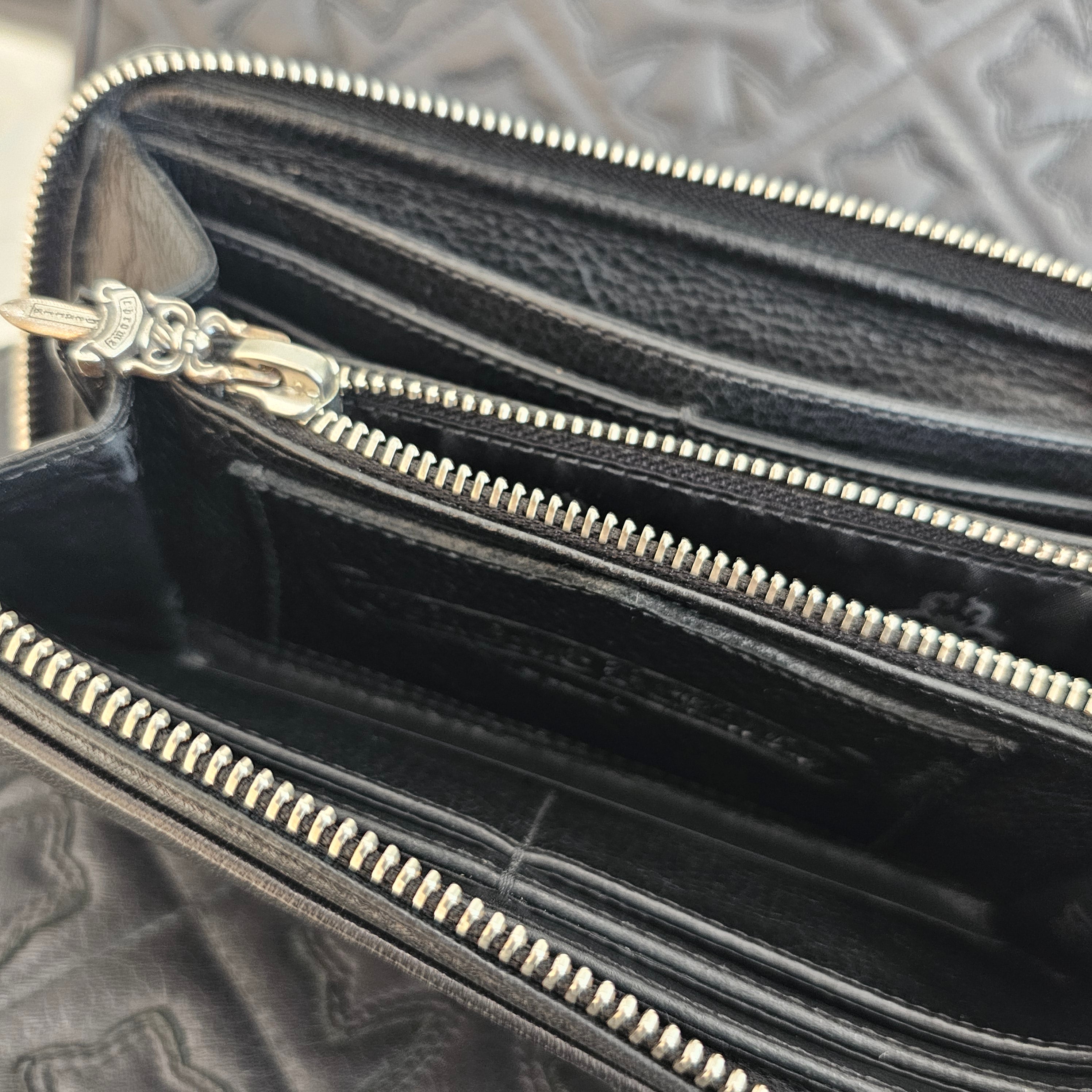 CHROME HEARTS REC F ZIP Pyramid Studs Leather Wallet クロムハーツ REC F ジップ ピラミッド スタッズ レザーウォレット