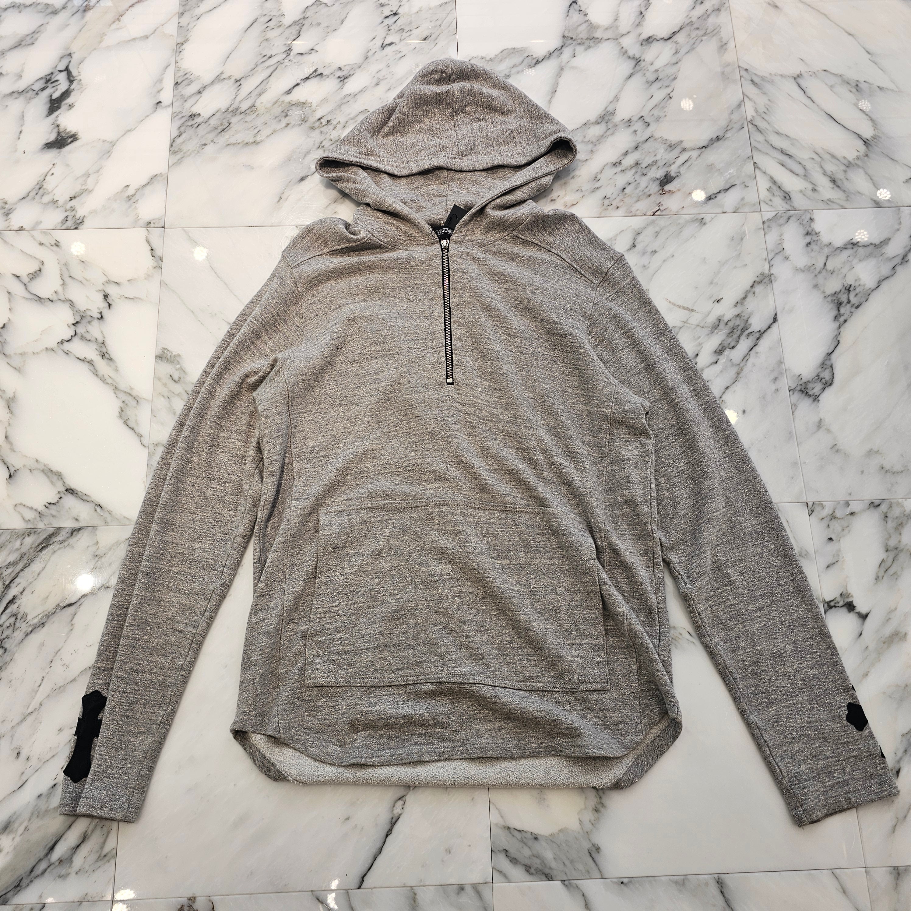 CHROME HEARTS Half Zip Leather Cross Patch Pullover Hoodie Size M クロムハーツ ハーフジップ レザークロスパッチ プルオーバー フーディ サイズM