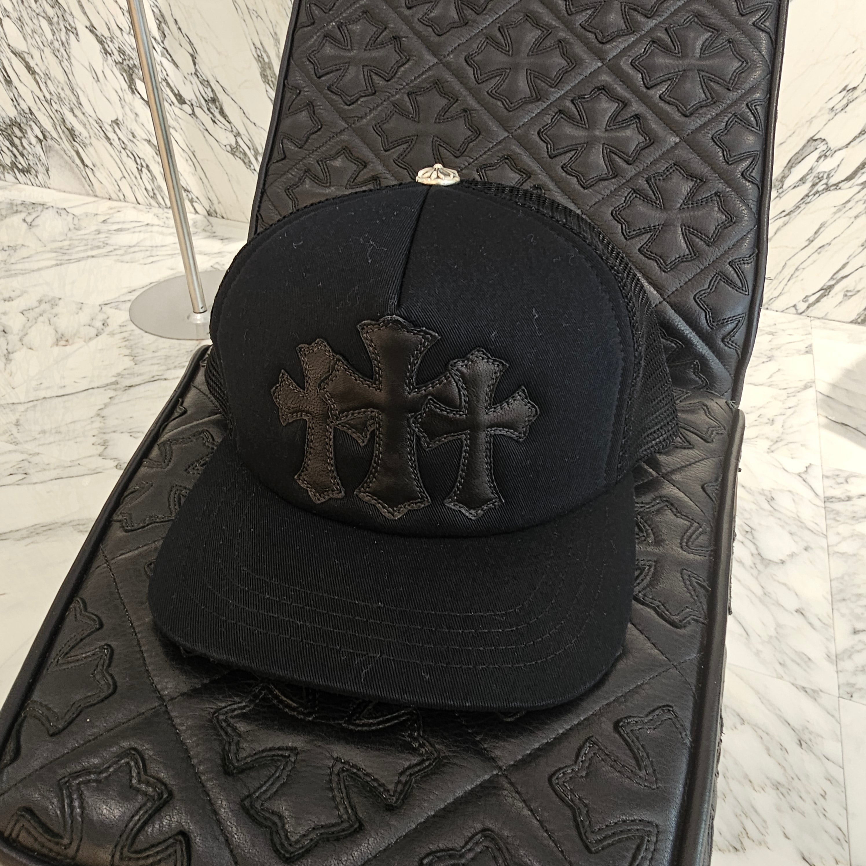 CHROME HEARTS トリプルレザークロスパッチニット帽 CHROME HEARTS Triple Cross Leather Patch Trucker Cap ONE SIZE (51