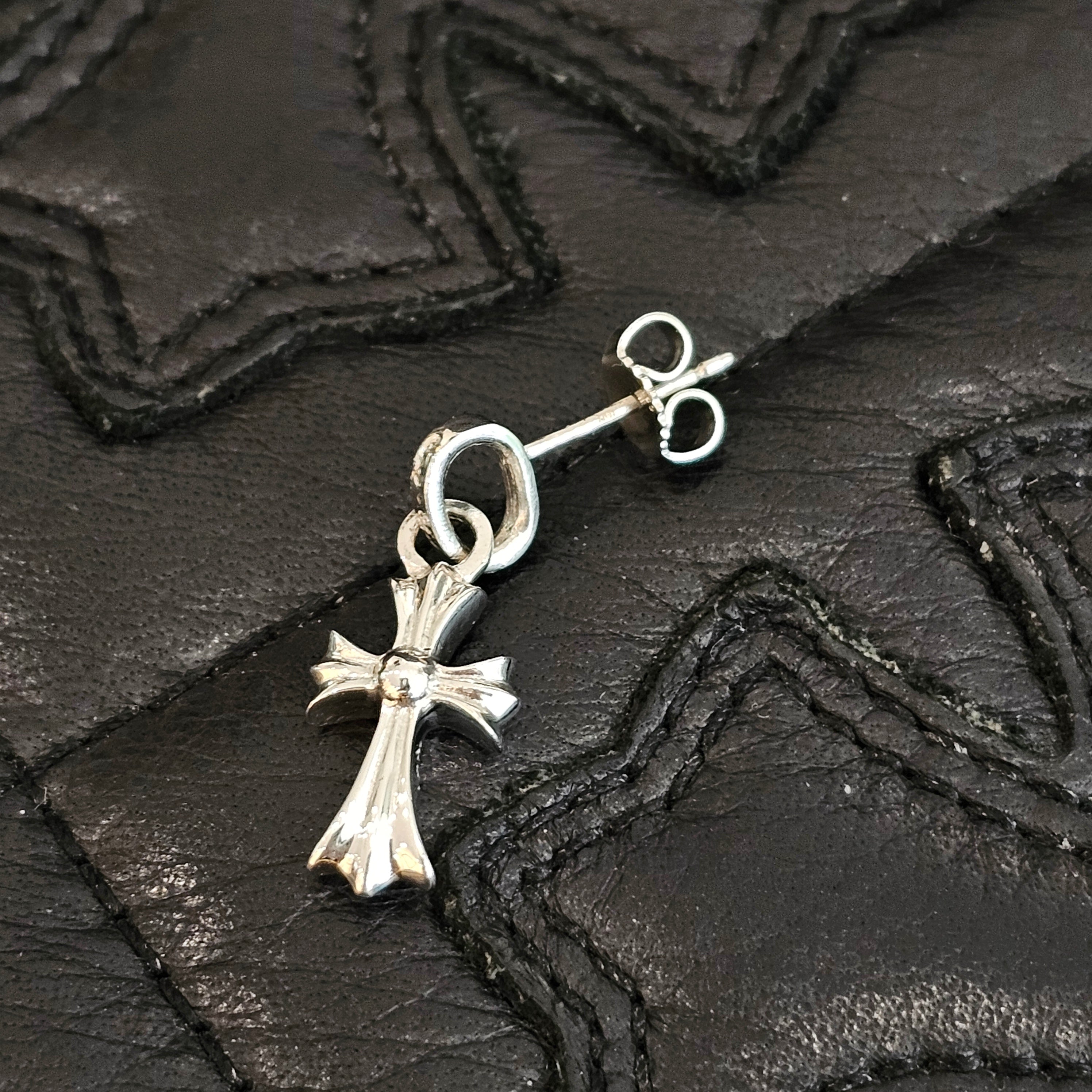 CHROME HEARTS 18K WG Baby Fat Pave Pink Sapphire Earring クロム