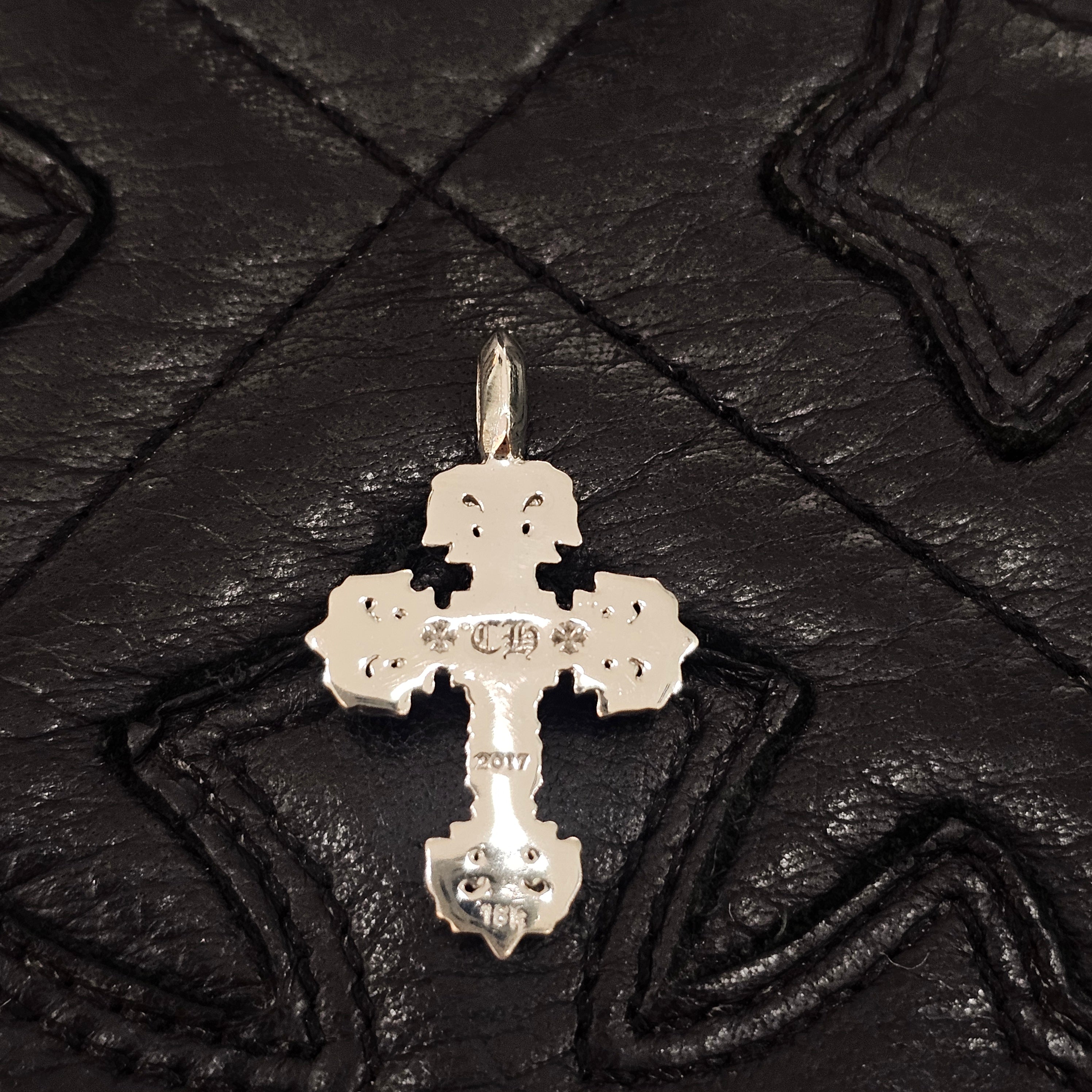 CHROME HEARTS 18K WG Tiny Filigree Cross Pink Sapphire Pendent Top クロムハーツ 18K ホワイトゴールド タイニーフィリグリークロス ピンクサファイア ペンダントトップ