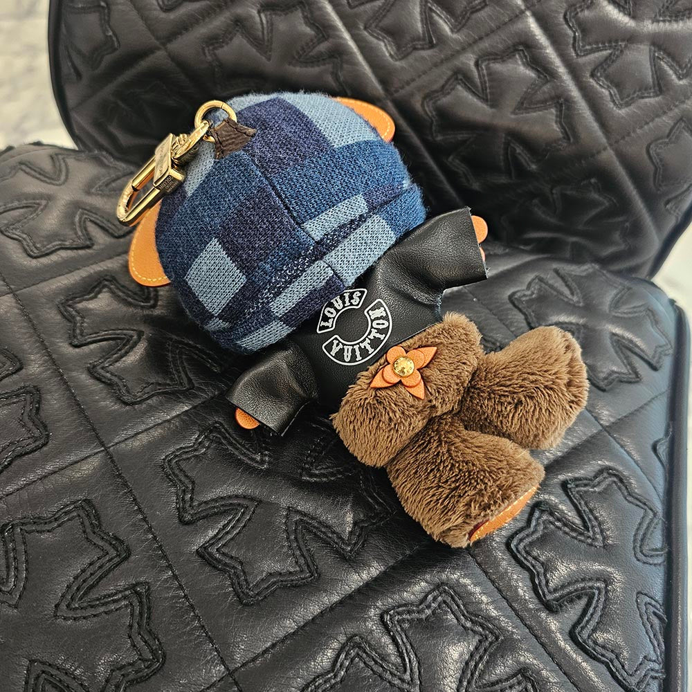 LOUIS VUITTON Bag Charm LV Louis Bear S00 M03206 ルイヴィトン バッグチャーム LV ルイベア S00 キーホルダー