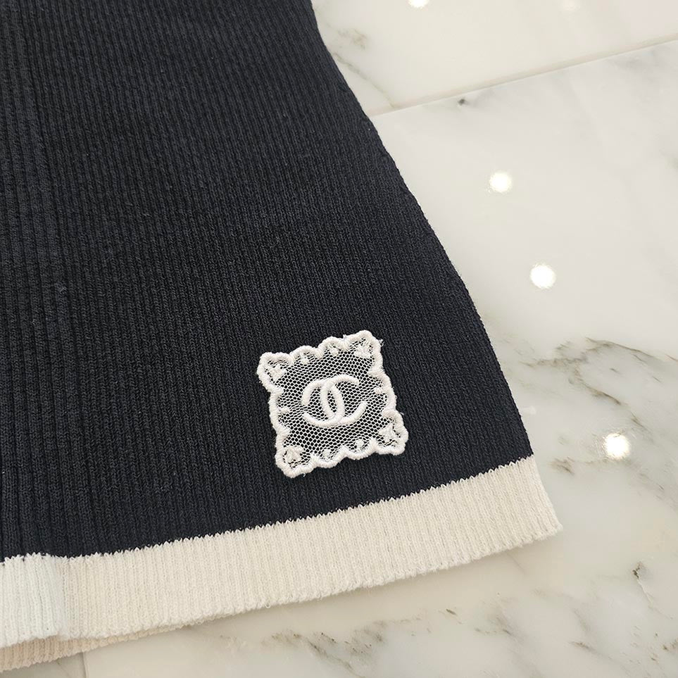 CHANEL 2025SS Lace Embroidered Logo Rib Knit Tee P79494K11480 Size 36 シャネル レース刺繡ロゴリブニットTシャツ サイズ36