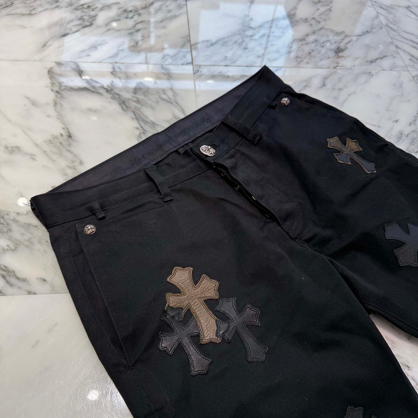 CHROME HEARTS Cemetery Cross Camo Leather Patch Cotton Chino Pants Size 33 クロムハーツ セメタリー クロス カモレザー パッチ コットン チノパンツ ブラック サイズ33