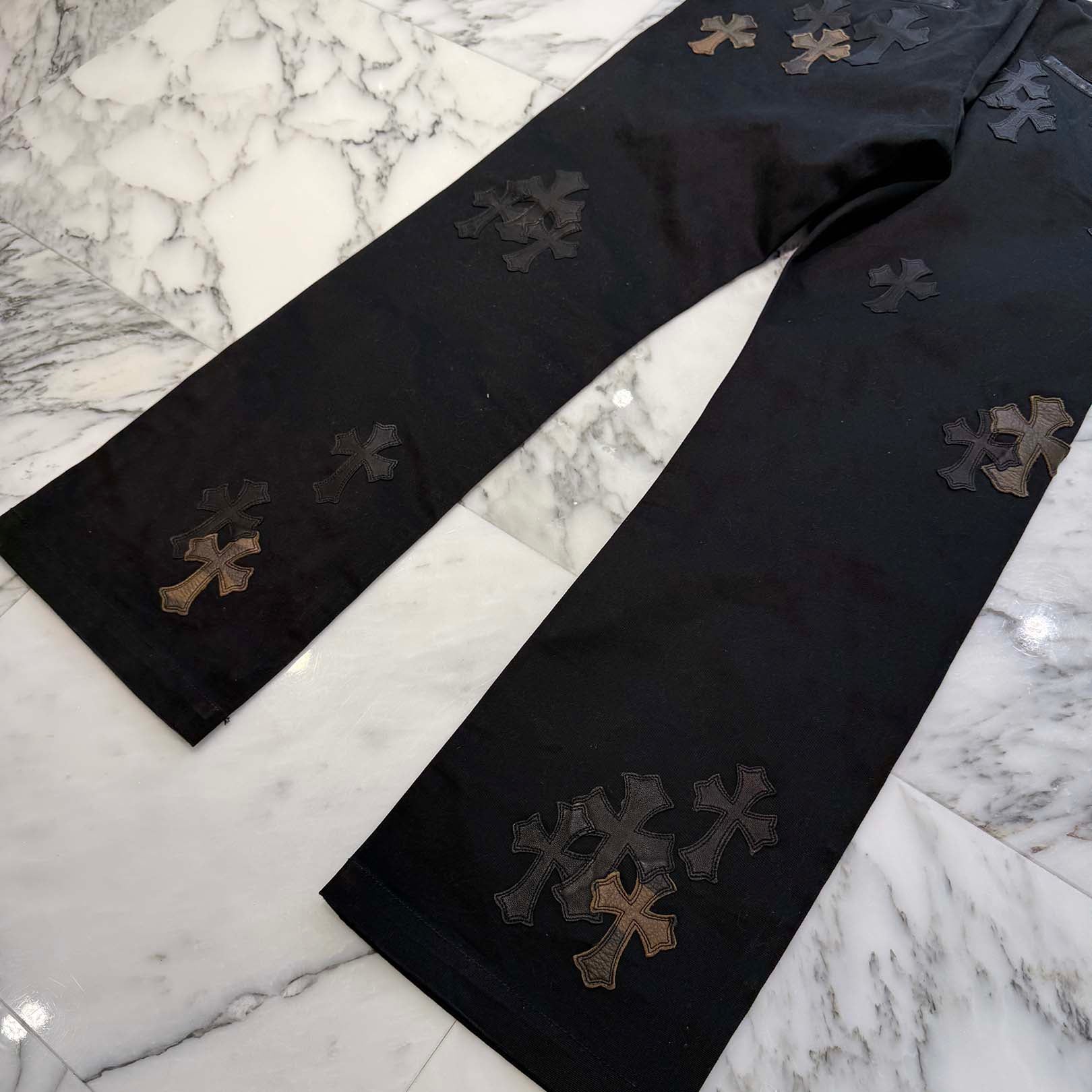 CHROME HEARTS Cemetery Cross Camo Leather Patch Cotton Chino Pants Size 33 クロムハーツ セメタリー クロス カモレザー パッチ コットン チノパンツ ブラック サイズ33