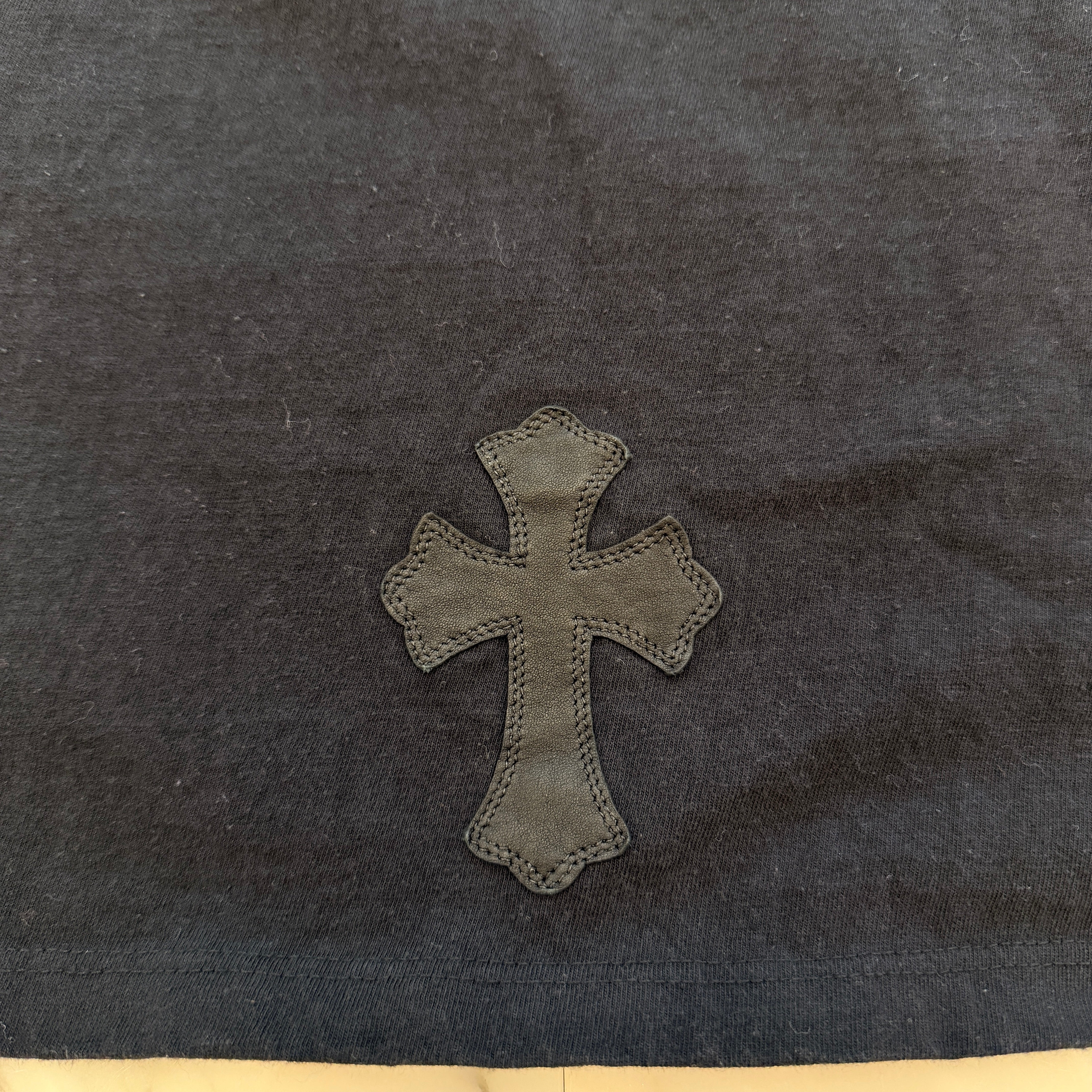 CHROME HEARTS Y NOT 3 Cemetery Cross Leather Patch Tee Size SM クロムハーツ ワイノット 3セメタリークロス レザーパッチTシャツ サイズSM