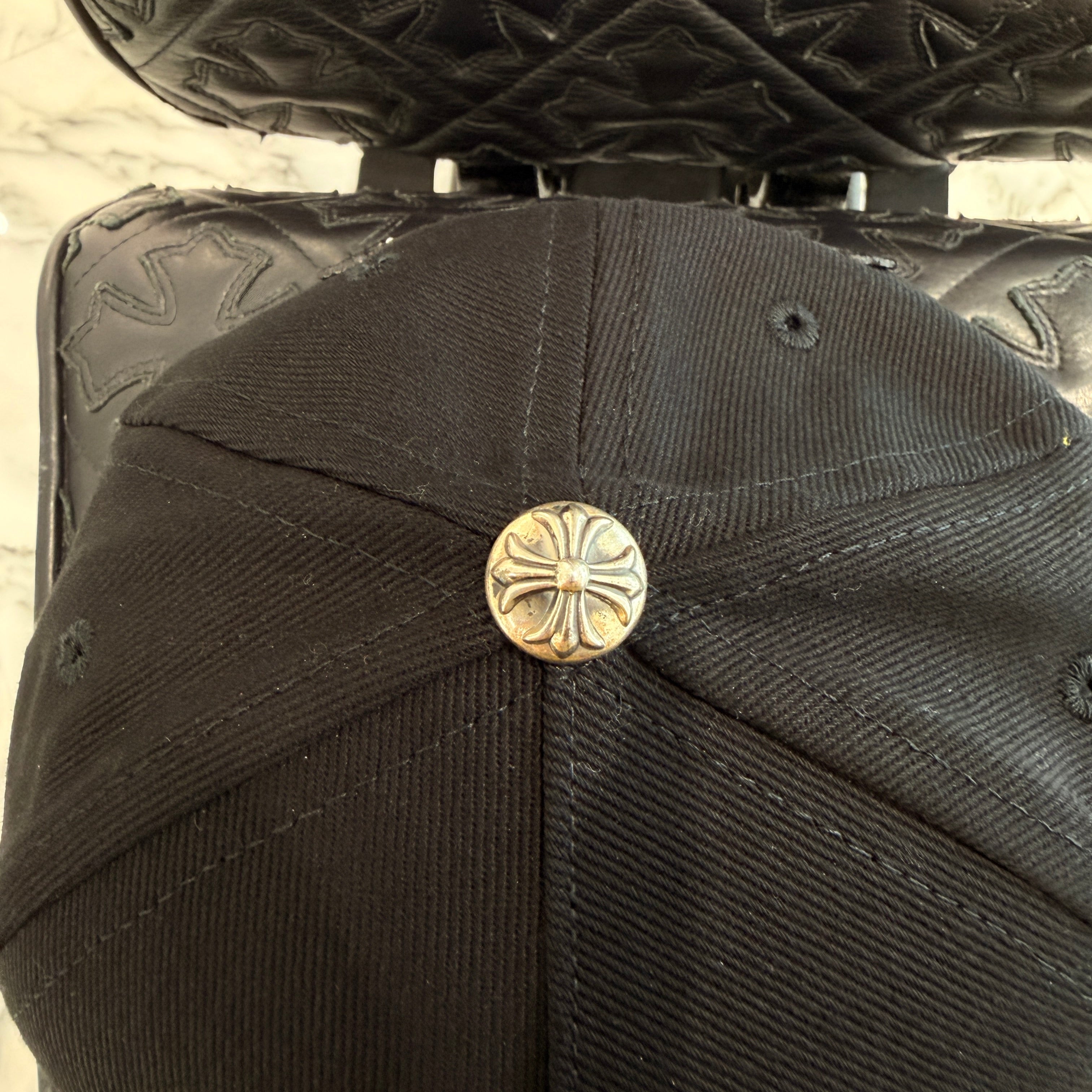 CHROME HEARTS Vertical Logo Trucker Cap Size ONE SIZE (51-61) クロムハーツ ヴァーティカルロゴ トラッカーキャップ サイズONE SIZE (51-61)