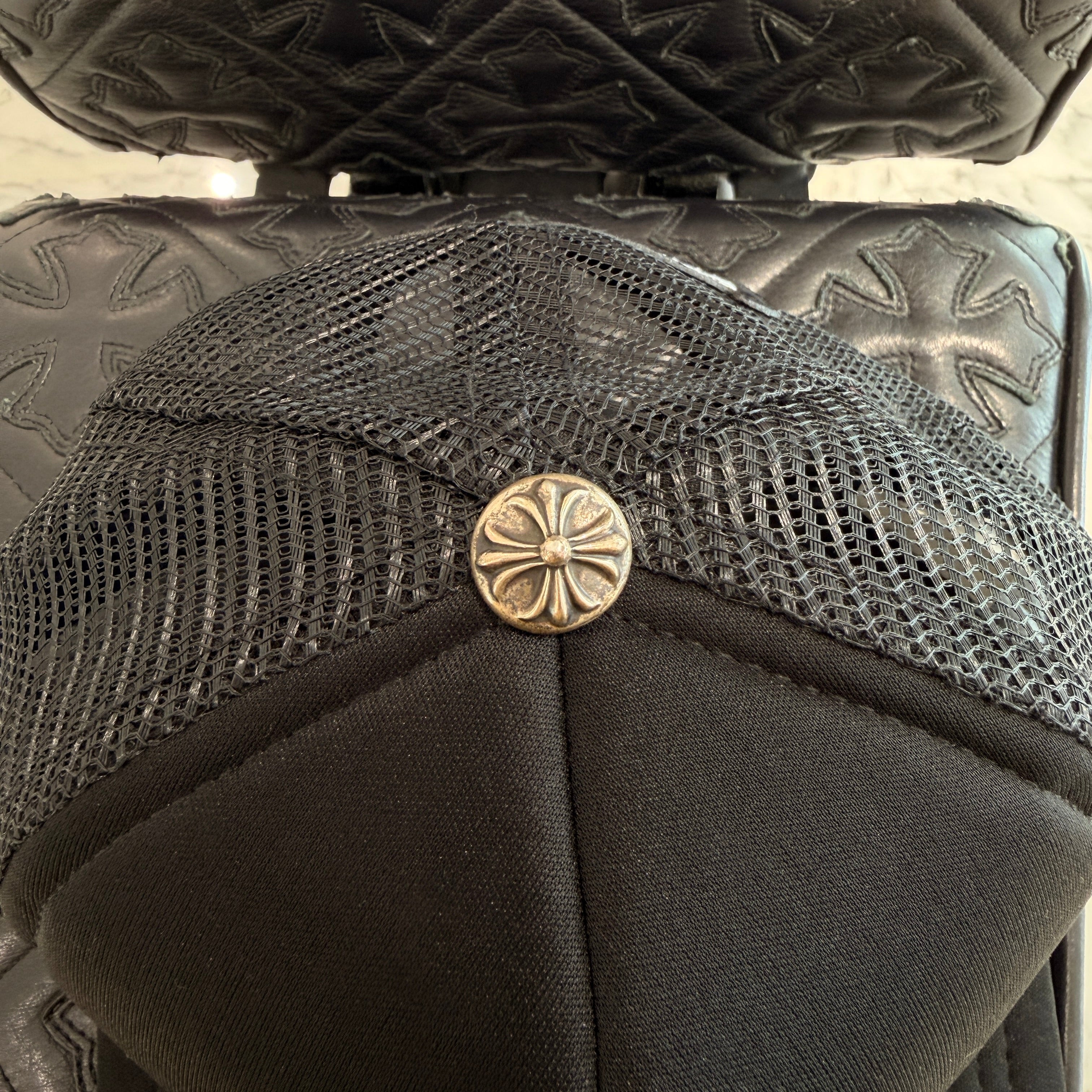 CHROME HEARTS Multi Color Cemetery Cross Print Trucker Cap ONE SIZE (53-60) クロムハーツ マルチカラー セメタリークロス プリント トラッカーキャップ ONE SIZE (53-60)