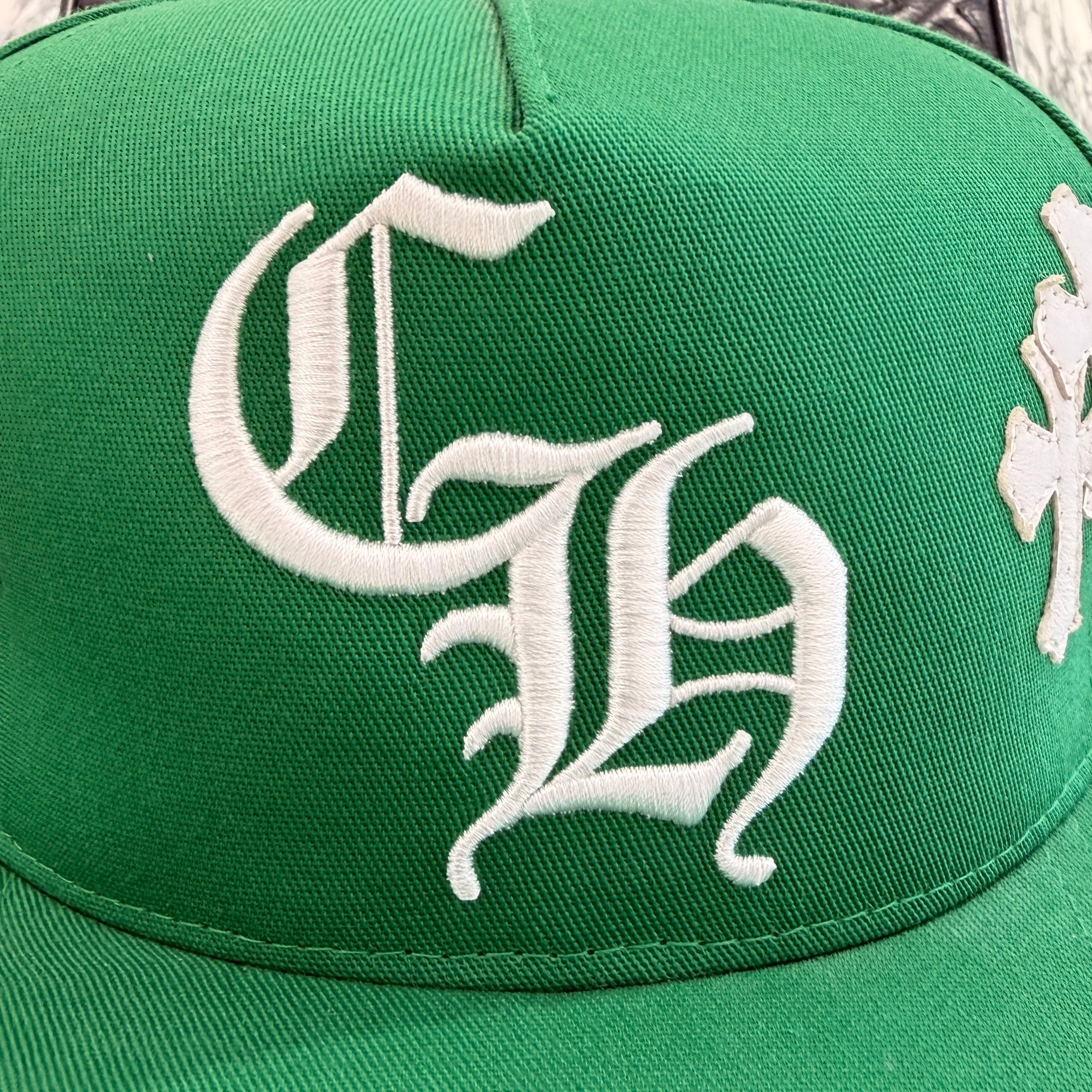 CHROME HEARTS Cemetery Cross Patch Trucker Cap ONE SIZE (53-60