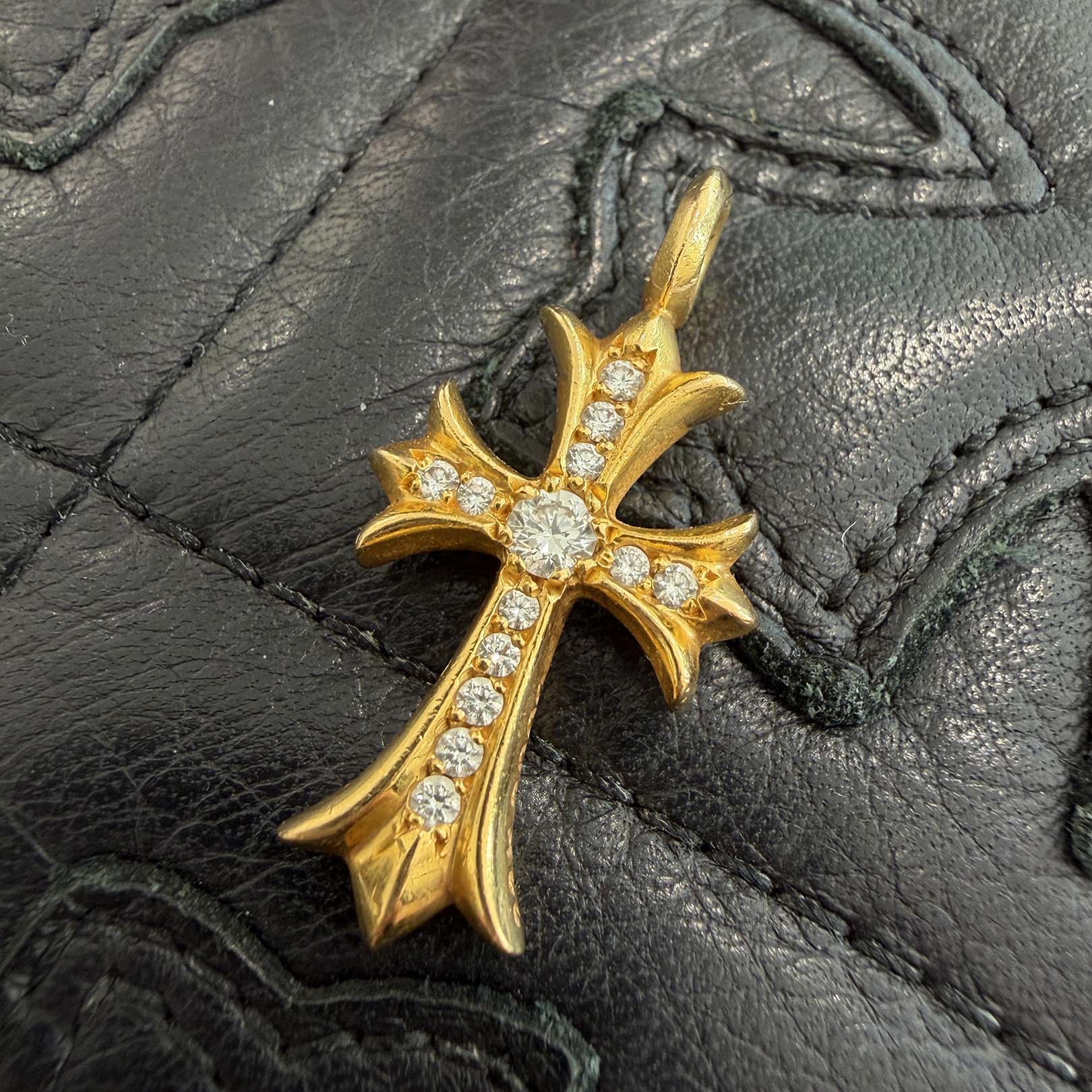 CHROME HEARTS 22K Tiny Fat Cross Pave Diamond Pendant Top クロムハーツ 22K タイニーファット クロス パヴェダイヤモンド ペンダントトップ