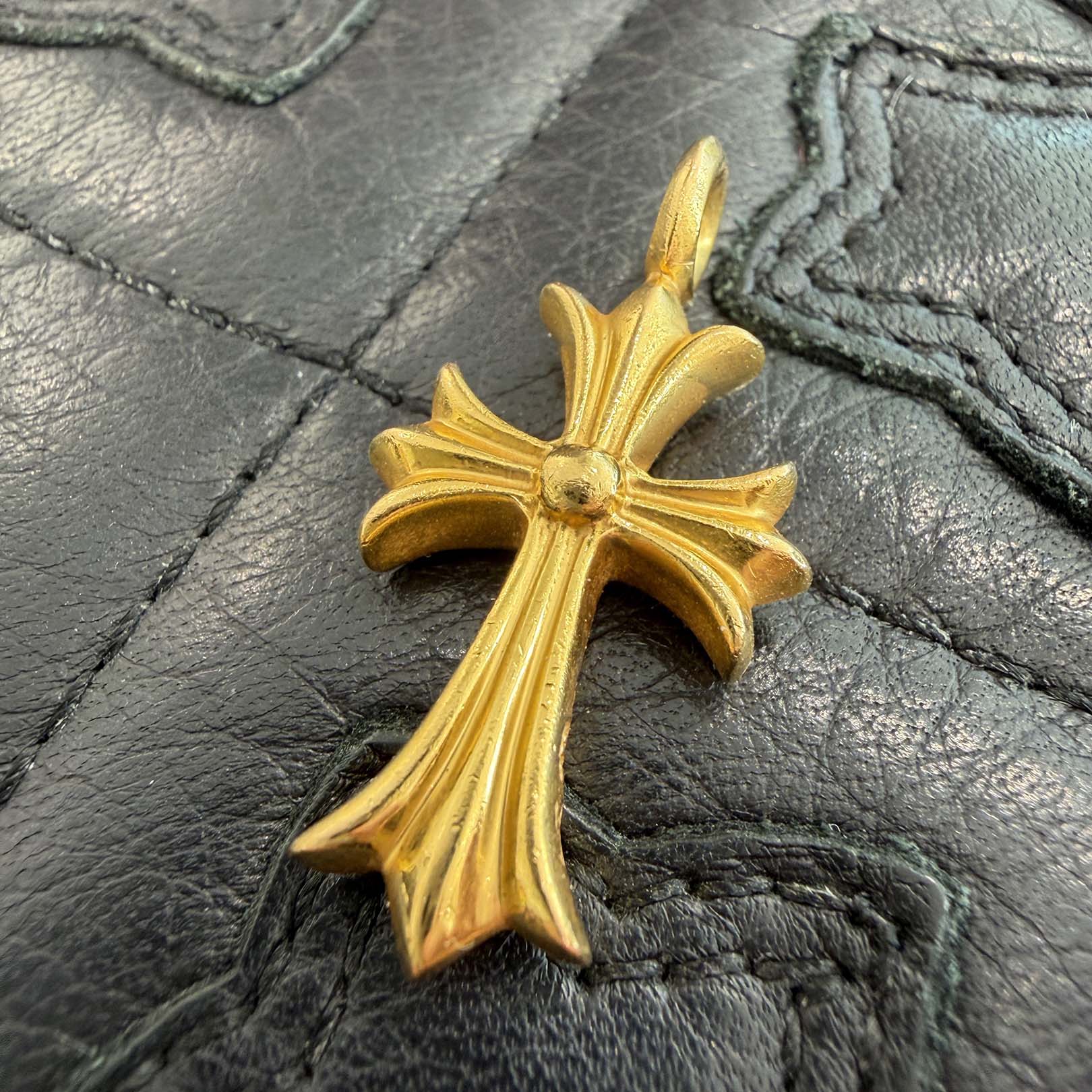 CHROME HEARTS 22K Tiny Fat Cross Pave Diamond Pendant Top クロムハーツ 22K タイニーファット クロス パヴェダイヤモンド ペンダントトップ