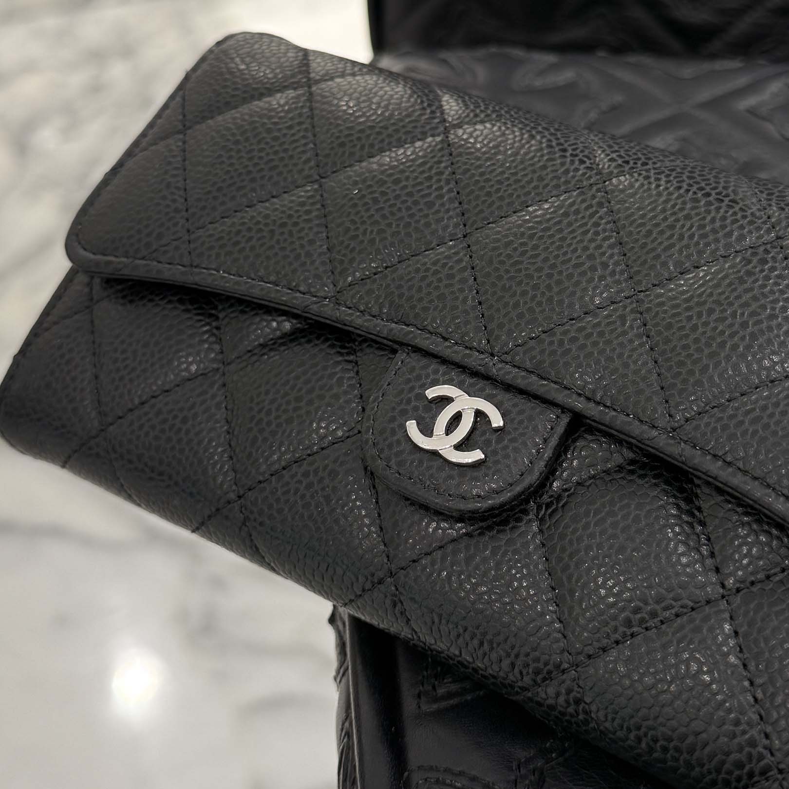 CHANEL Matelasse Classic Long Flap Wallet AP0241 Y01588 C3906 シャネル マトラッセ クラシック ロング フラップ ウォレット