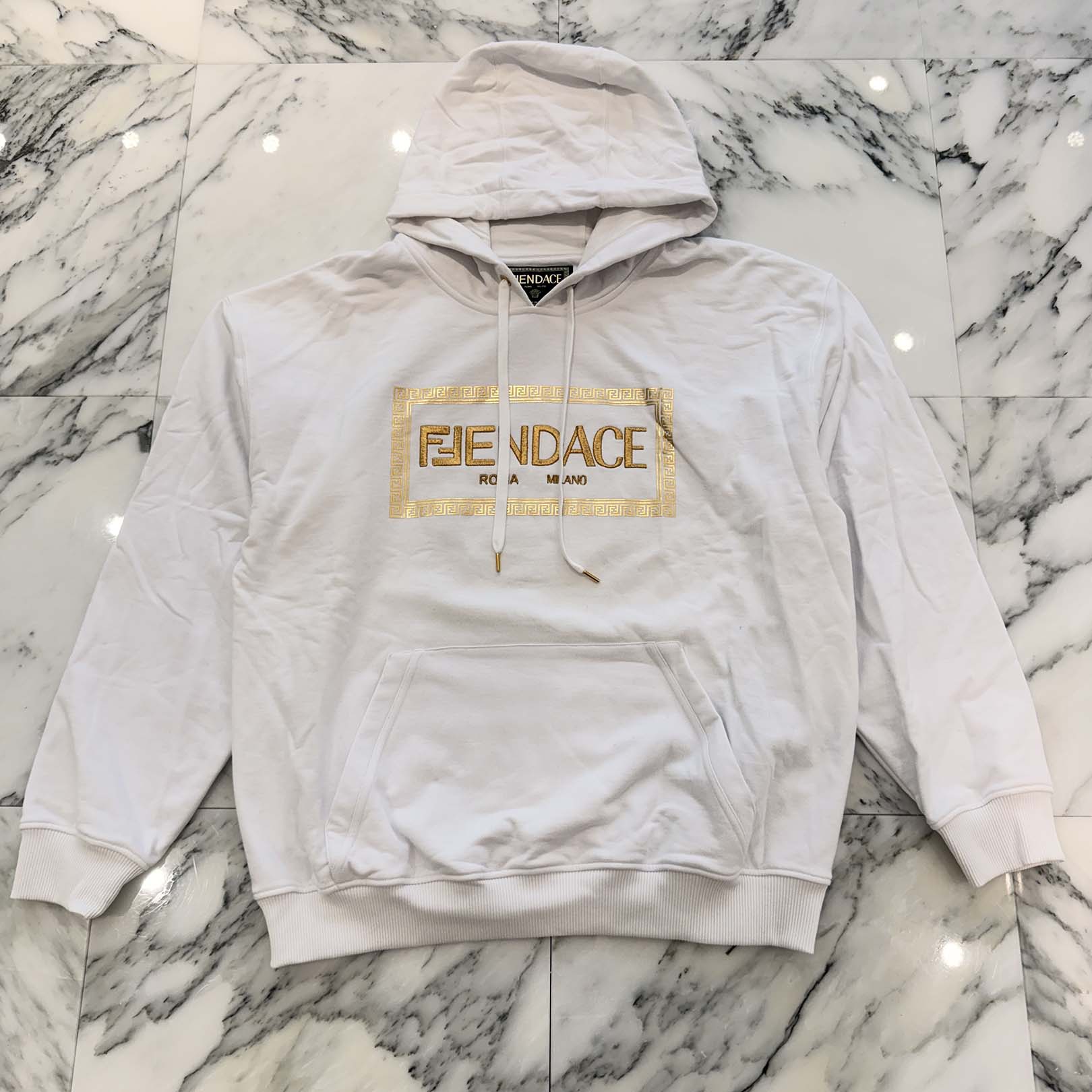 FENDI × VERSACE 2020SS FENDACE Medusa Zucca Embroidered Hoodie FY1143AKDU Size XL フェンディ × ヴェルサーチェ フェンダーチェ メデューサ ズッカ刺繍パーカー サイズXL