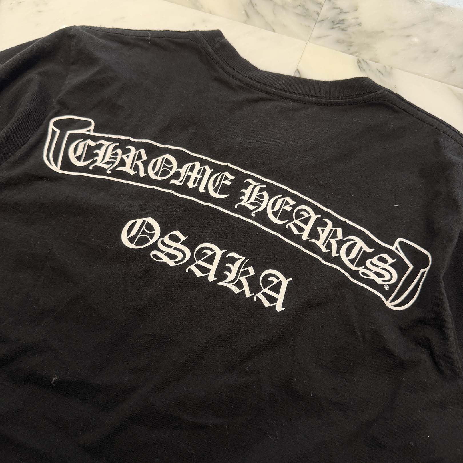 CHROME HEARTS Osaka Scroll Label Logo Tee Size S クロムハーツ 大阪限定 スクロールラベルロゴ Tシャツ サイズS