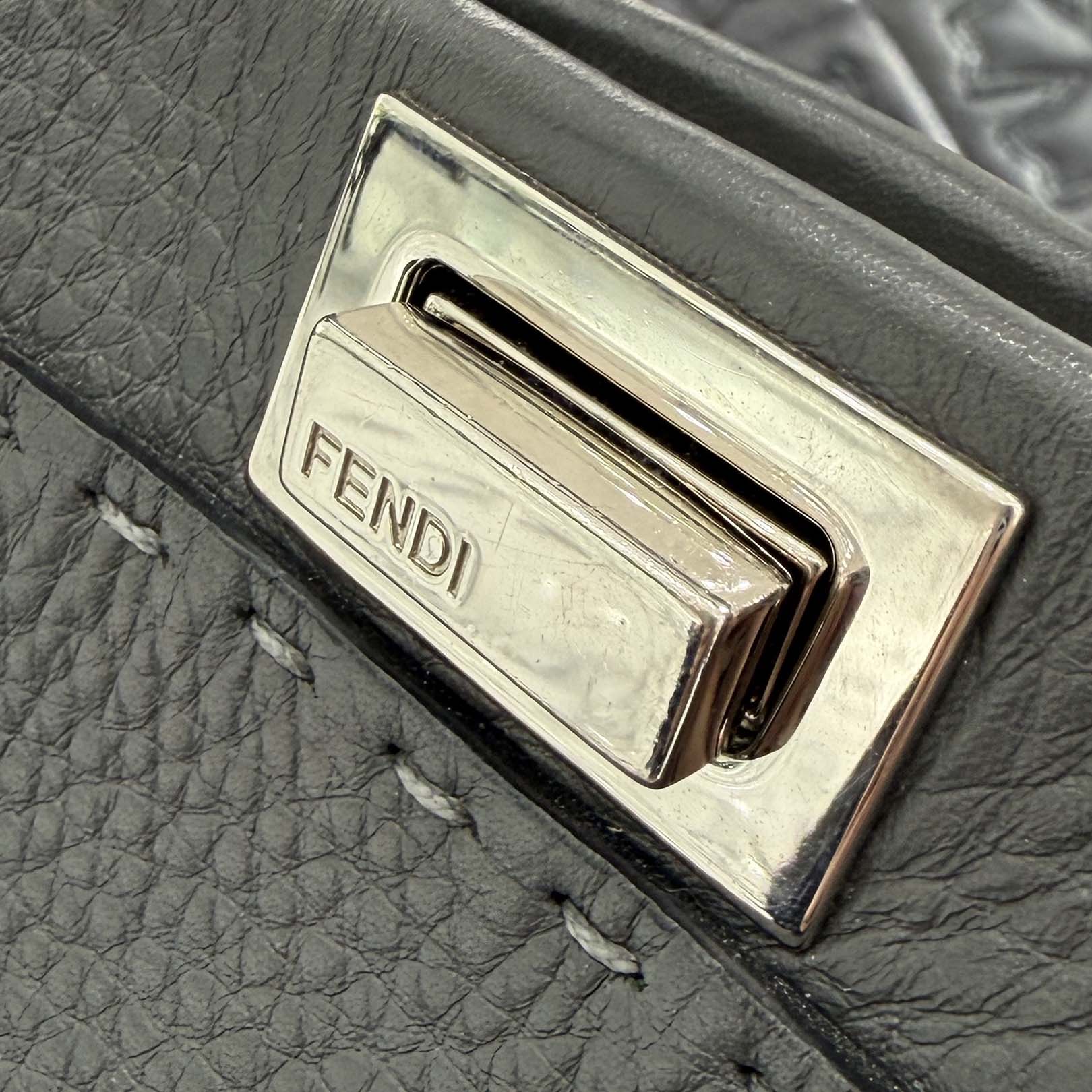 FENDI Peekaboo Medium Leather Hand Bag 8BN244 フェンディ ピーカブー ミニ レザーハンドバッグ