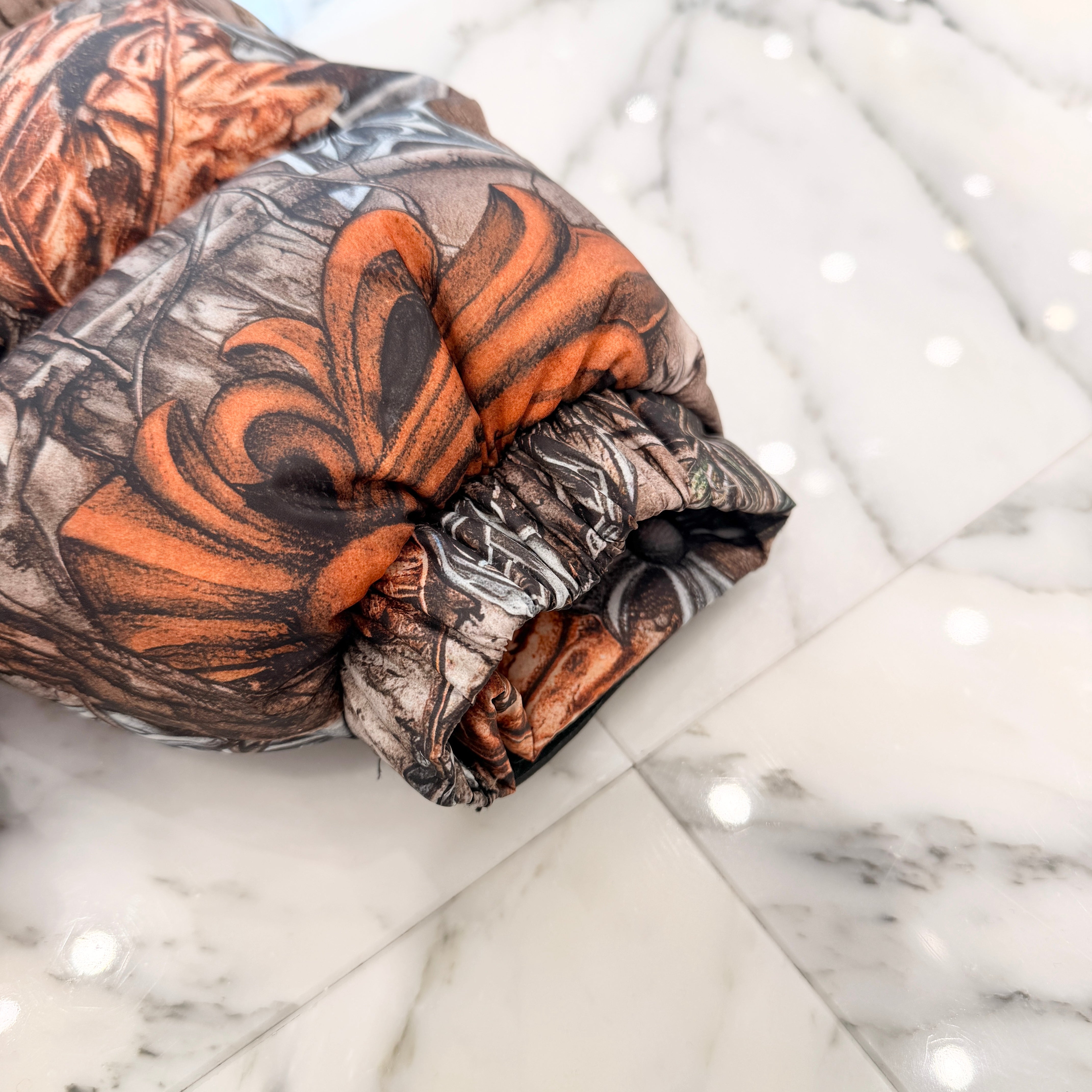 CHROME HEARTS × NIKE × Drake NOCTA 2026SS 3 Cemetery Cross Leather Patch Camo Down Jacket Size M クロムハーツ×ナイキ×ドレイク ノクタ 3 セメタリークロス レザーパッチ カモ ダウンジャケット サイズM