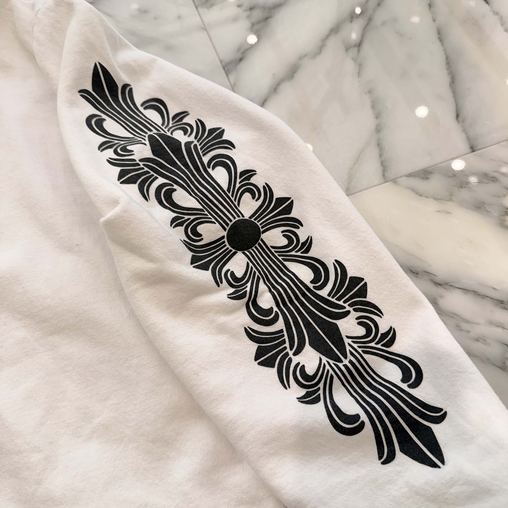CHROME HEARTS Floral Cross Horseshoe Crewneck Sweat Shirts Size XL クロムハーツ フローラルクロス ホースシュー クルーネック スウェットシャツ サイズXL