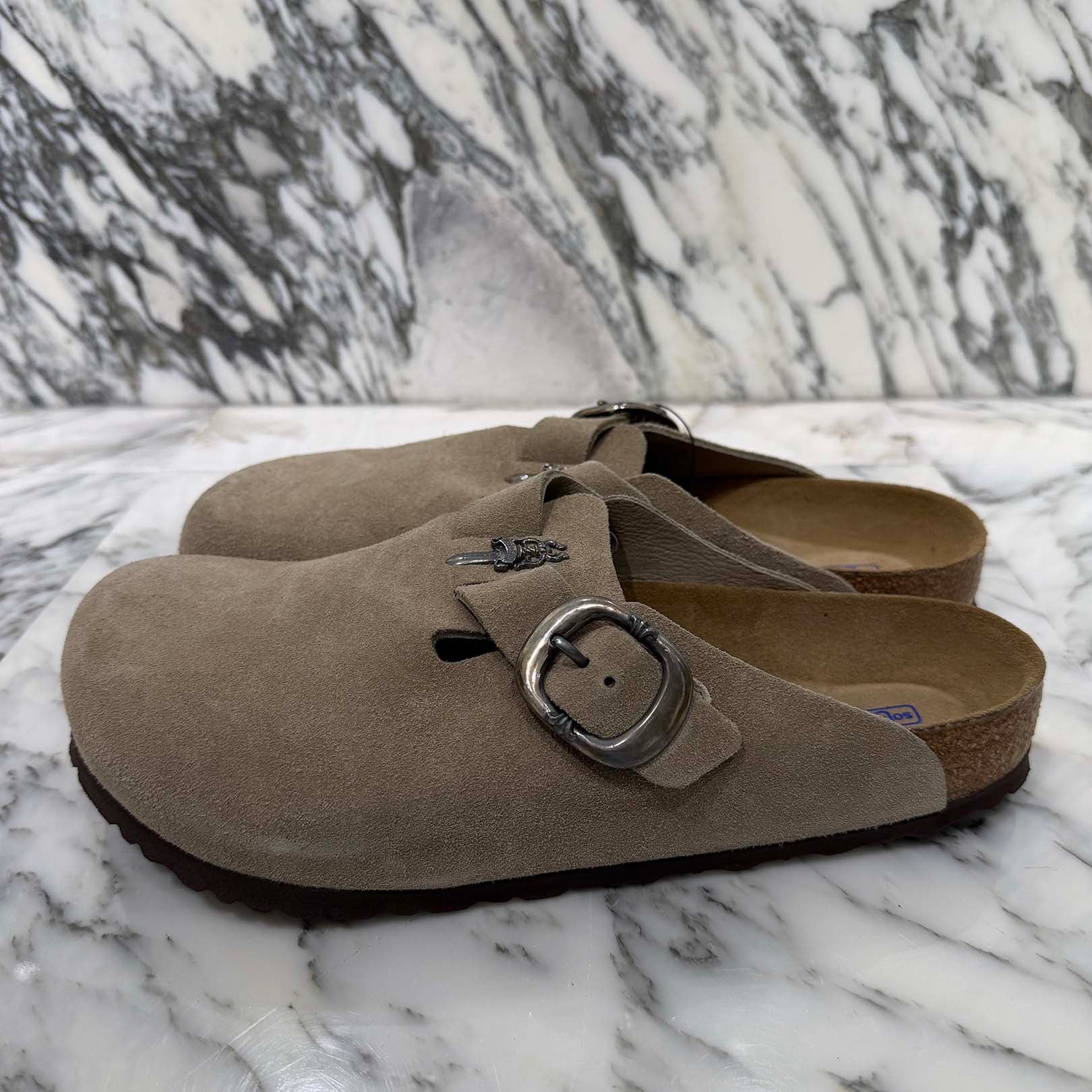 CHROME HEARTS × BIRKENSTOCK Boston Silver Dagger Suede Leather Sandals Size 43(28cm) クロムハーツ × ビルケンストック ボストン シルバーダガー装飾 スエードレザー サンダル サイズ43(28cm)