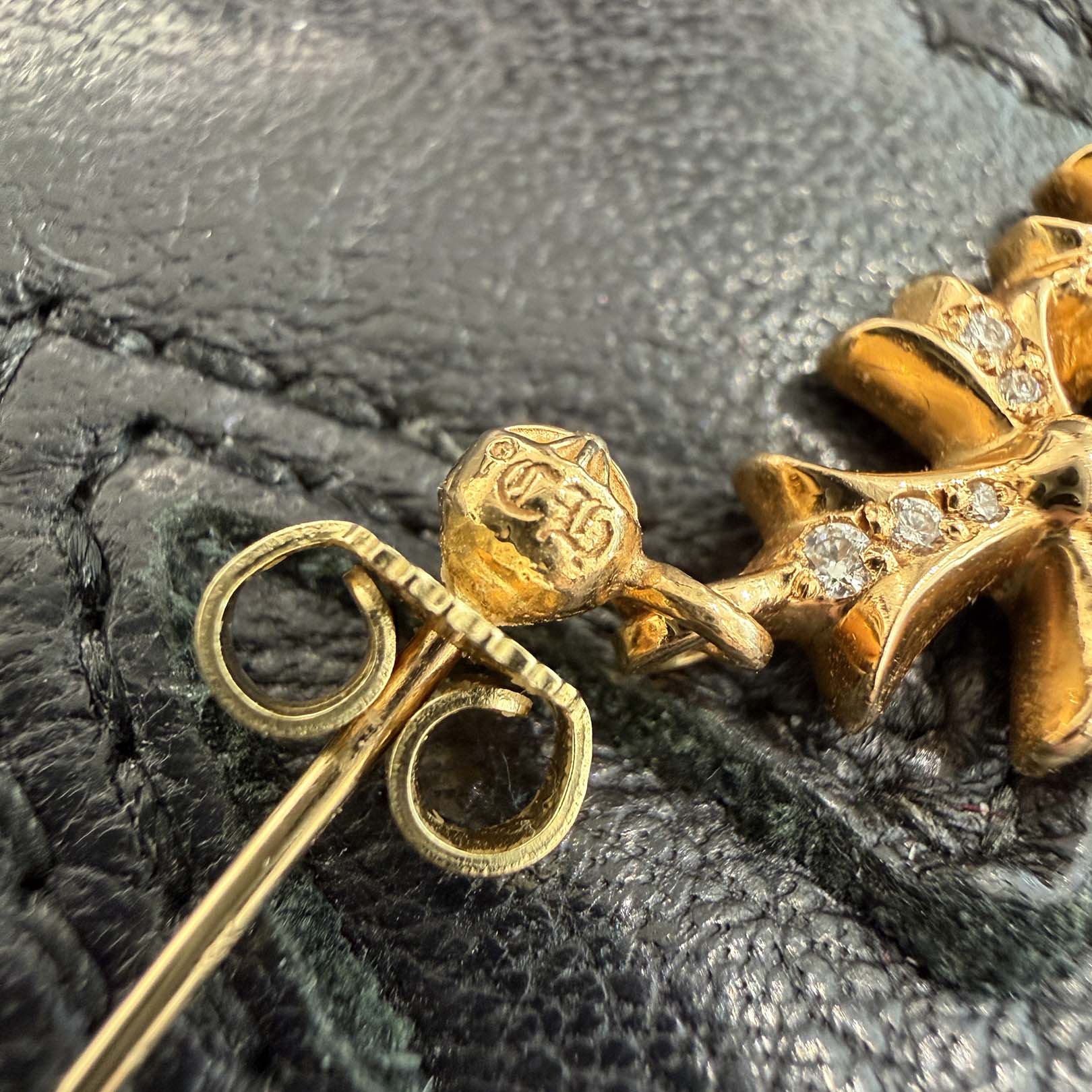 CHROME HEARTS 22K Triple Cross Pave Diamond Earring クロムハーツ 22K トリプルクロス パヴェダイヤモンド イヤリング ピアス