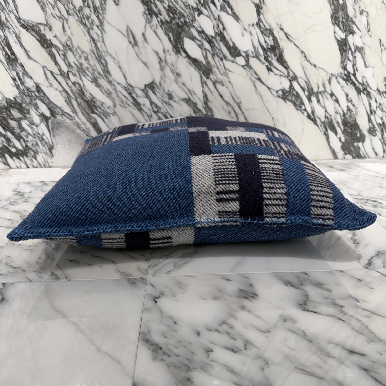 HERMES 2024SS Avalon Paper Block Cushion エルメス アヴァロン・ペーパーブロック クッション