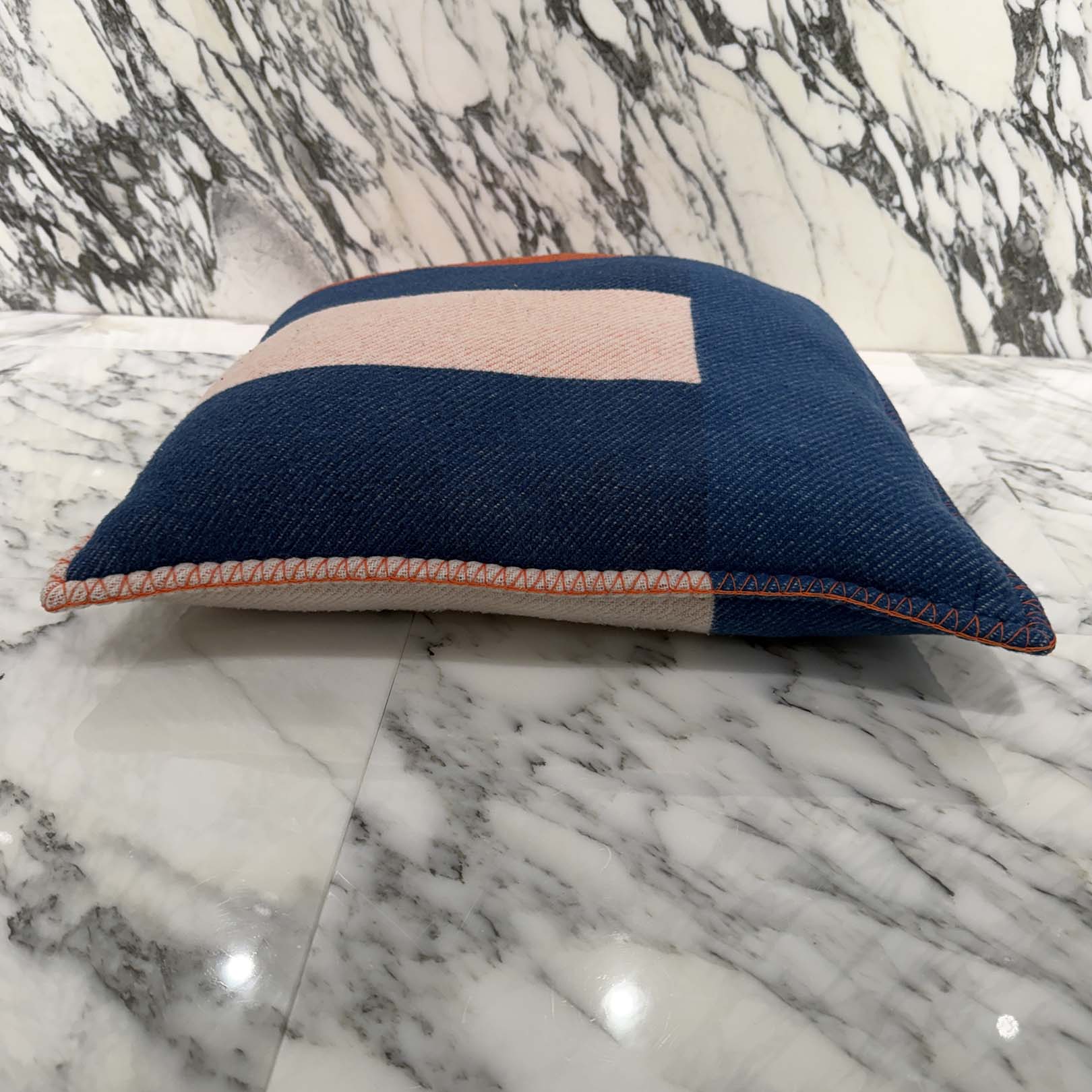 HERMES 2025SS Avalon Piano Cushion A9766926 エルメス アヴァロン・ピアノ クッション