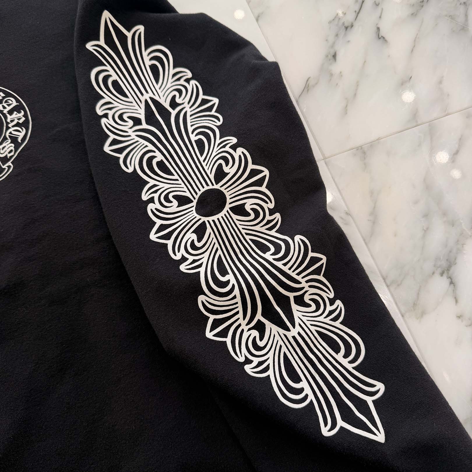 CHROME HEARTS Floral Cross Horseshoe Crewneck Sweat Shirts Size XXL クロムハーツ フローラルクロス ホースシュー クルーネック スウェットシャツ サイズXXL