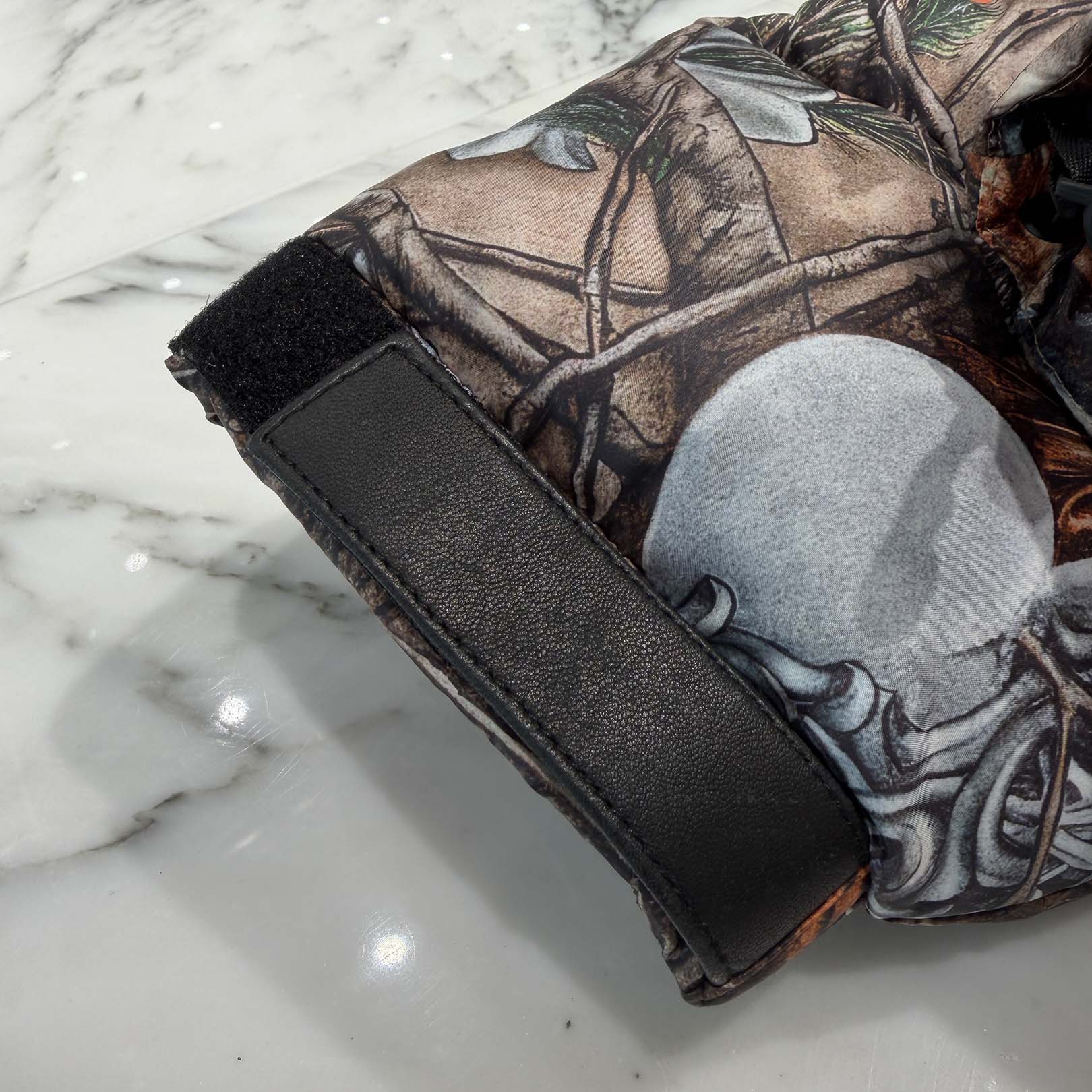 CHROME HEARTS × NIKE × Drake NOCTA 2026SS 3 Cemetery Cross Leather Patch Camo Down Jacket Size M クロムハーツ×ナイキ×ドレイク ノクタ 3 セメタリークロス レザーパッチ カモ ダウンジャケット サイズM