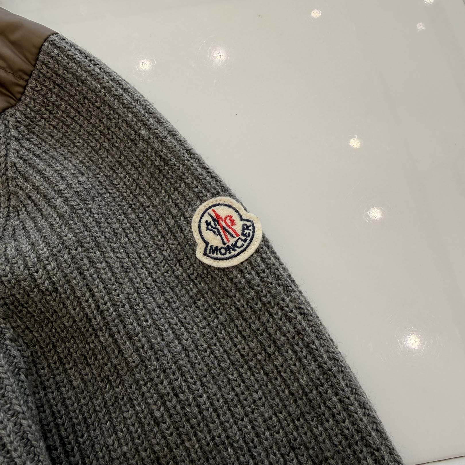 MONCLER 2016AW MAGLIONE TRICOT CARDIGAN 20919413700 97815 Size S モンクレール マッリオーネ・トリコ・カーディガン サイズS