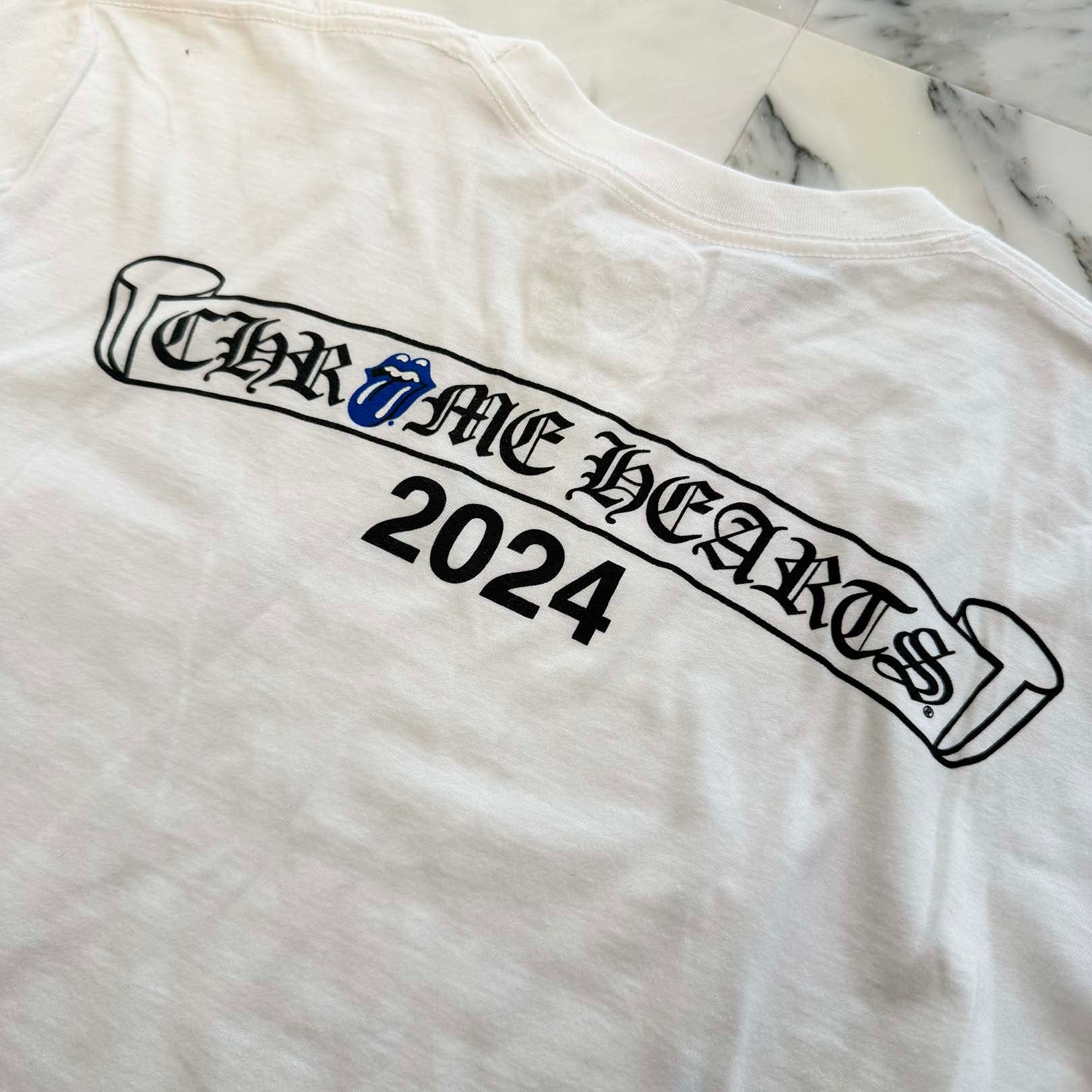 CHROME HEARTS × The Rolling Stones 2024SS Lip And Tan Neck Logo Back Scroll Long Sleeve Tee Size L クロムハーツ×ローリングストーンズ リップアンドタンネックロゴ バックスクロール ロングスリーブTシャツ サイズL