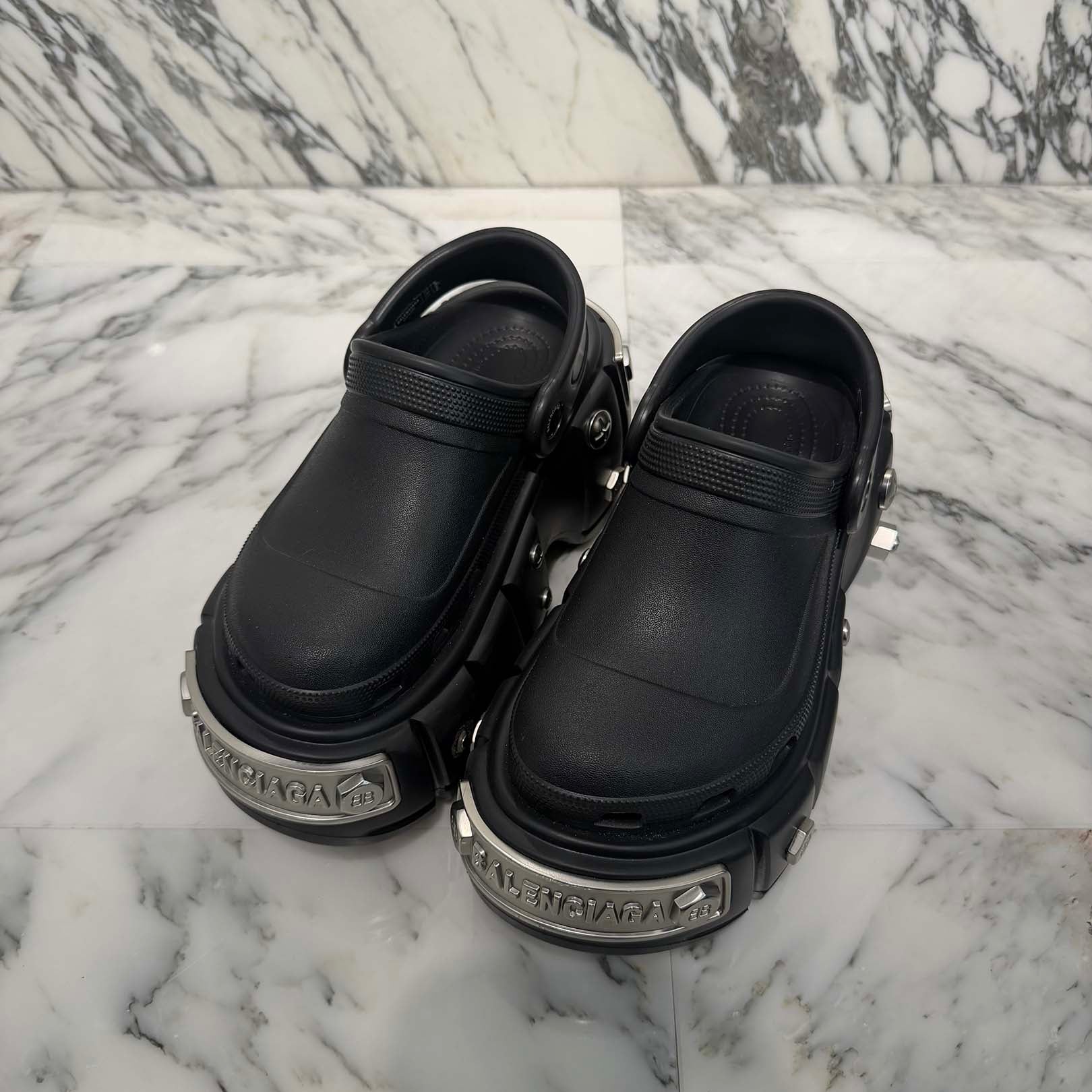 BALENCIAGA × Crocs 2022SS Hard Crocs Sandals 687398 Size 35 (23.0cm～23.5cm) バレンシアガ×クロックス ハードクロックスサンダル サイズ35 (23.0cm～23.5cm)