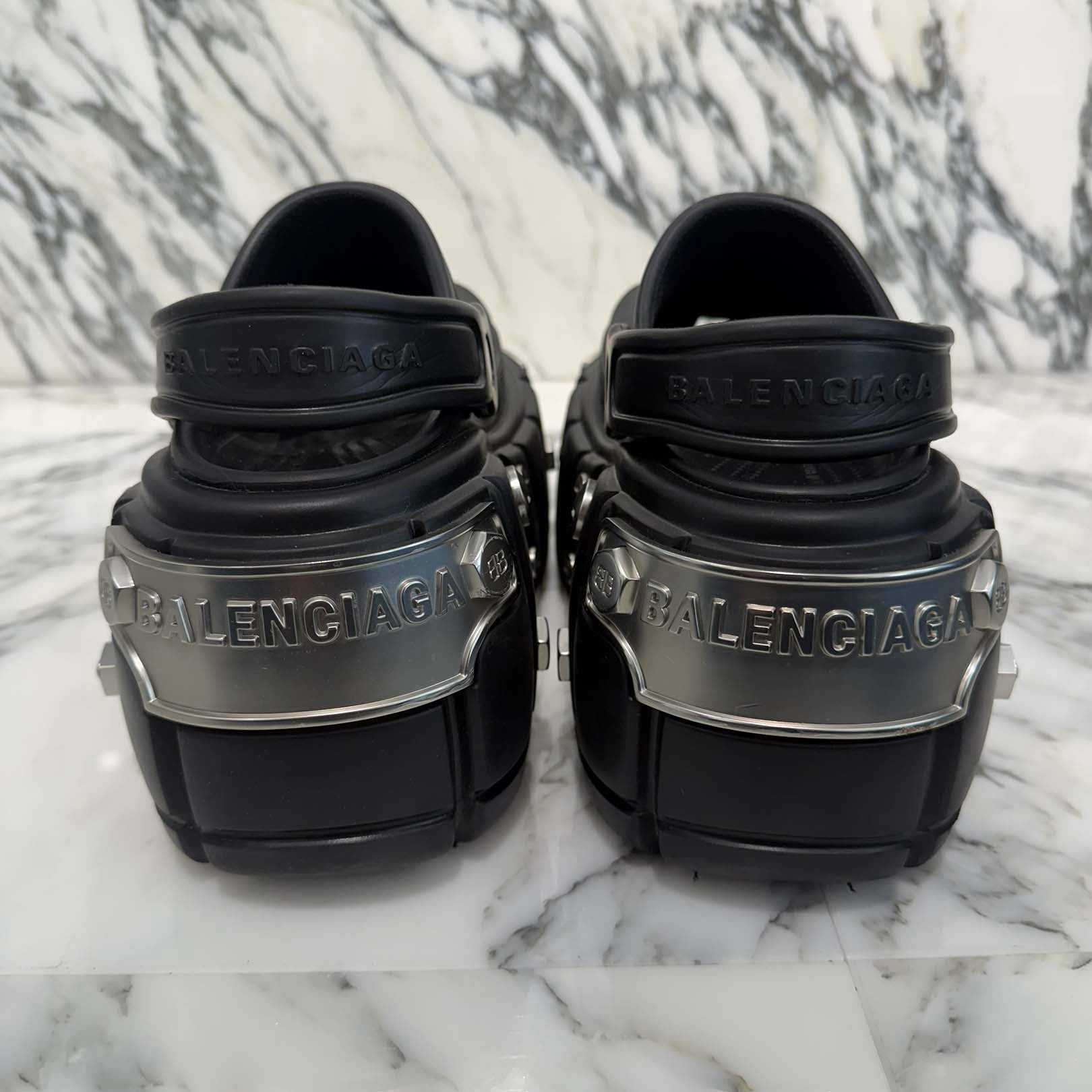 BALENCIAGA × Crocs 2022SS Hard Crocs Sandals 687398 Size 35 (23.0cm～23.5cm) バレンシアガ×クロックス ハードクロックスサンダル サイズ35 (23.0cm～23.5cm)