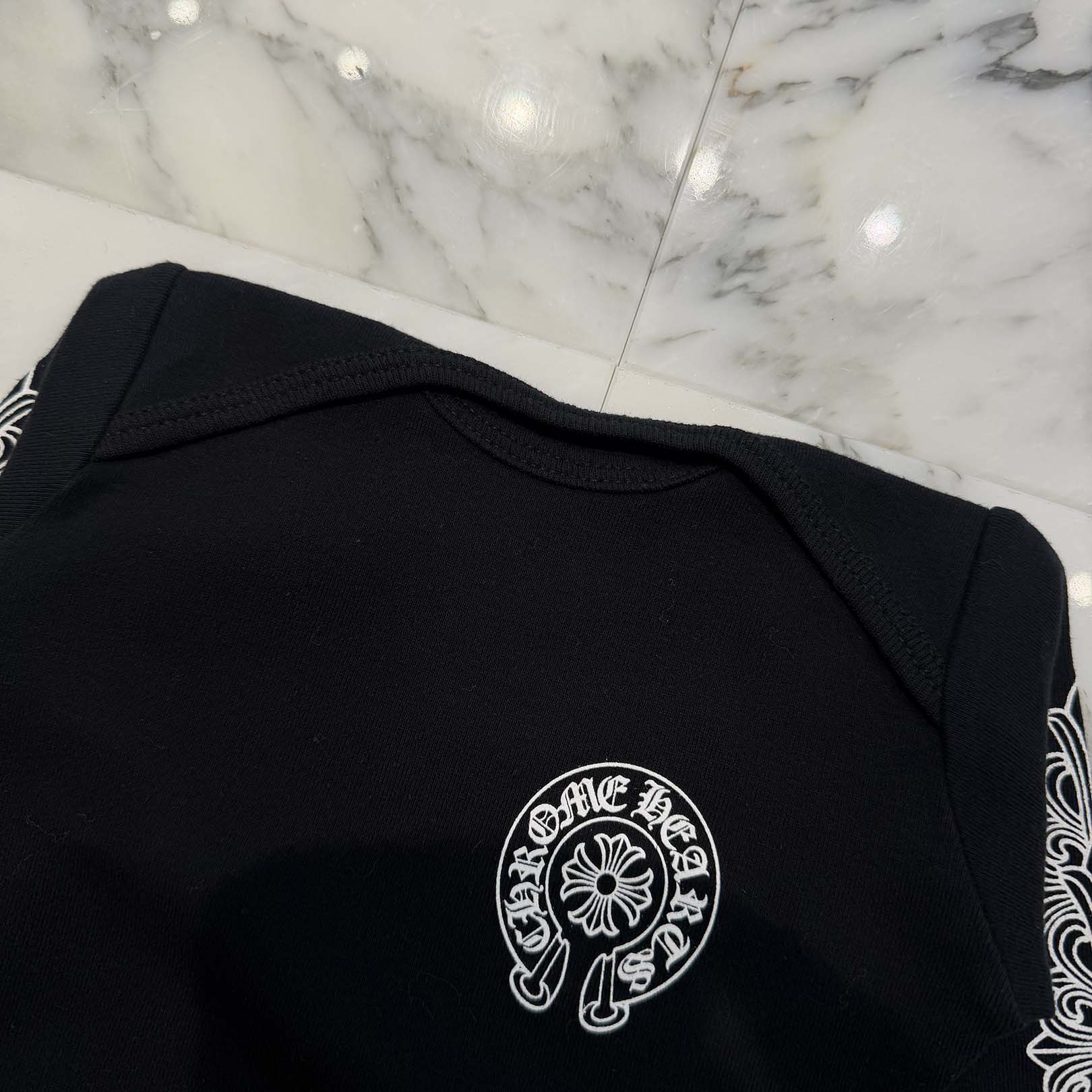 CHROME HEARTS Floral Cross Back Horseshoe Long Sleeve Rompers Size 12months クロムハーツ フローラルクロス バックホースシュー 長袖ロンパース サイズ12months