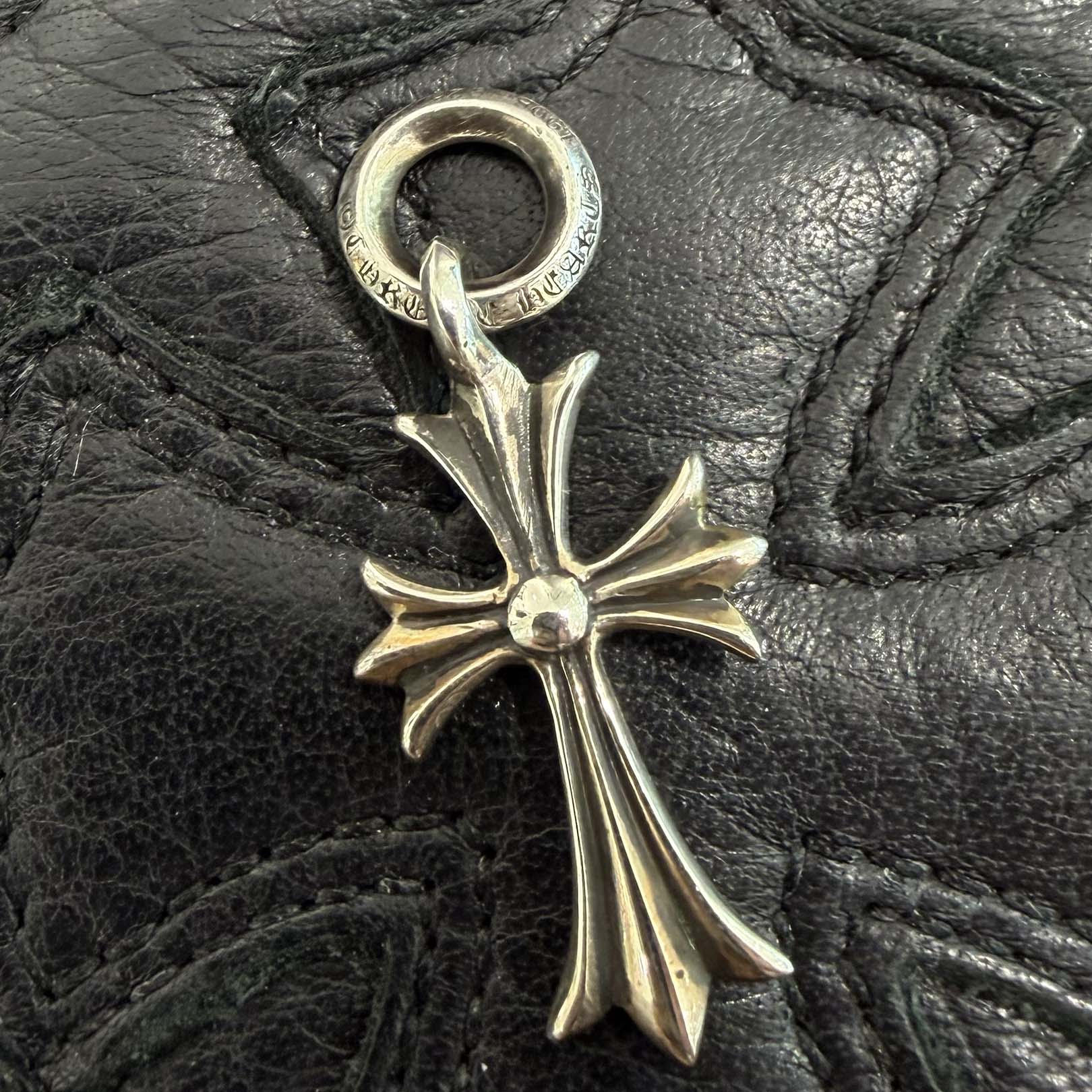 CHROME HEARTS Tiny Cross Charm Pendant Top クロムハーツ タイニー