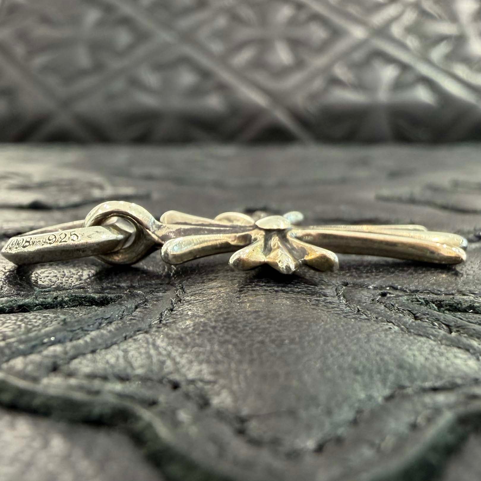 CHROME HEARTS Tiny Cross Charm Pendant Top クロムハーツ タイニー