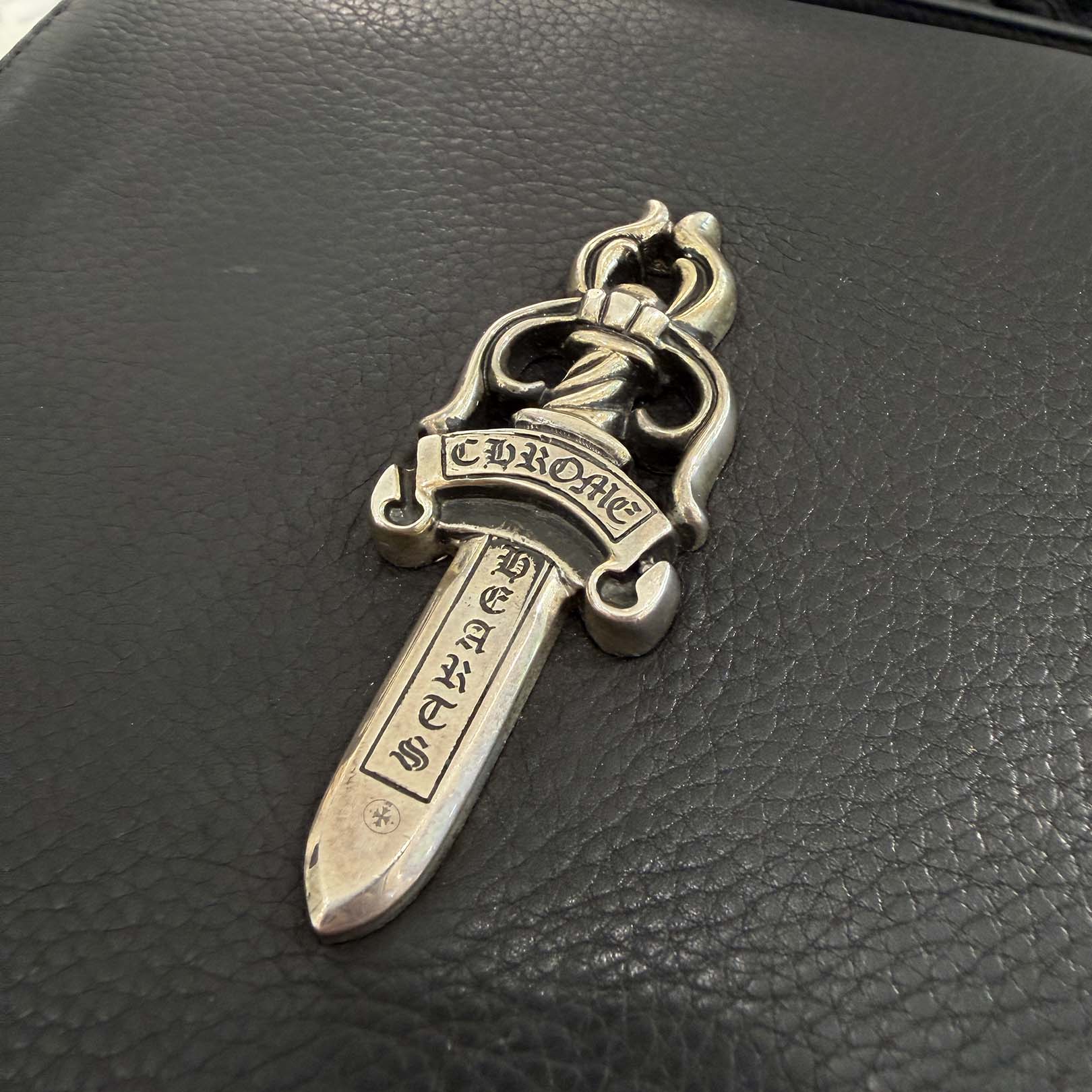 CHROME HEARTS MILO Large Dagger Leather Shoulder Bag クロムハーツ マイロ ラージダガー レザーショルダーバッグ