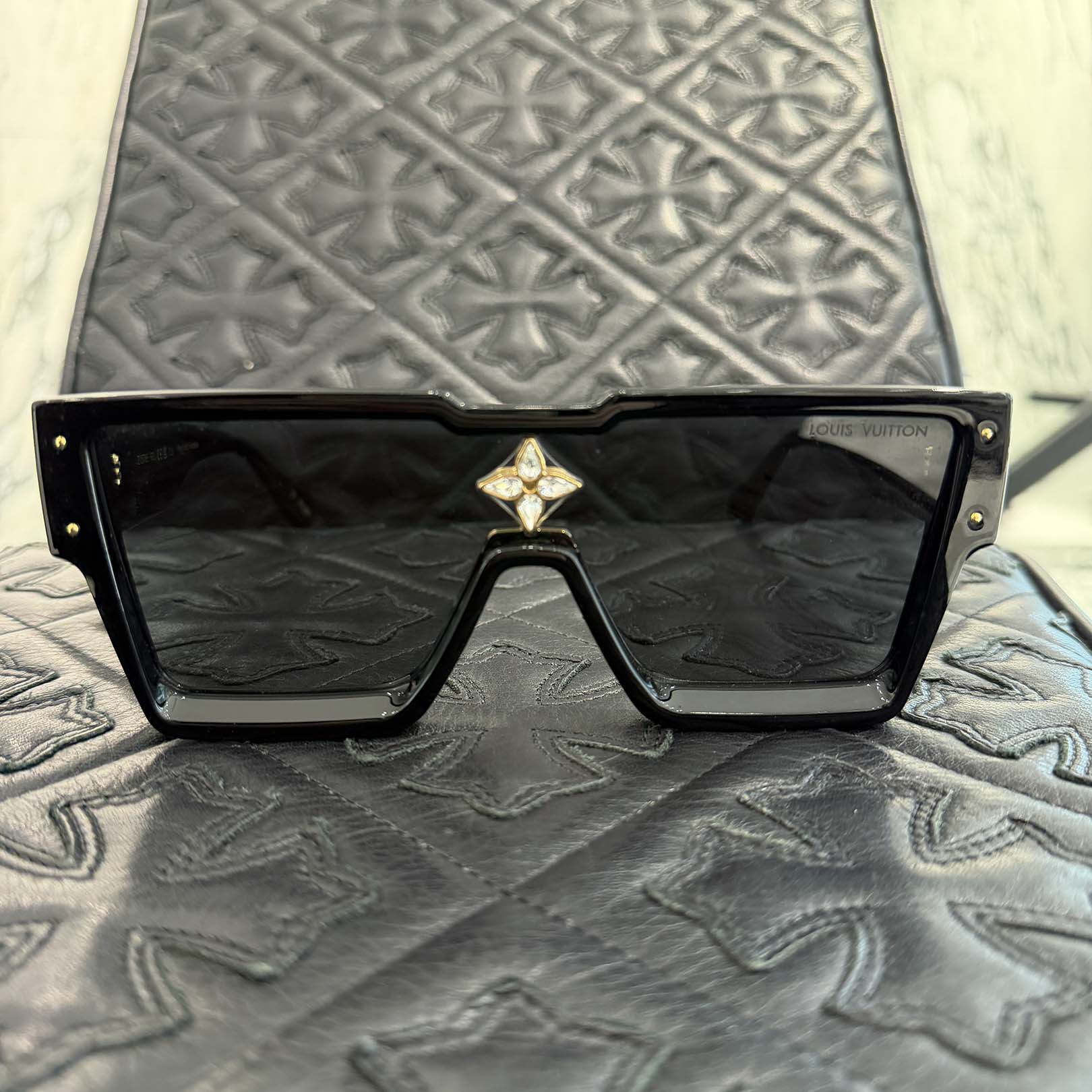 LOUIS VUITTON Cyclone LV Flower Sunglasses Z1578E ルイヴィトン