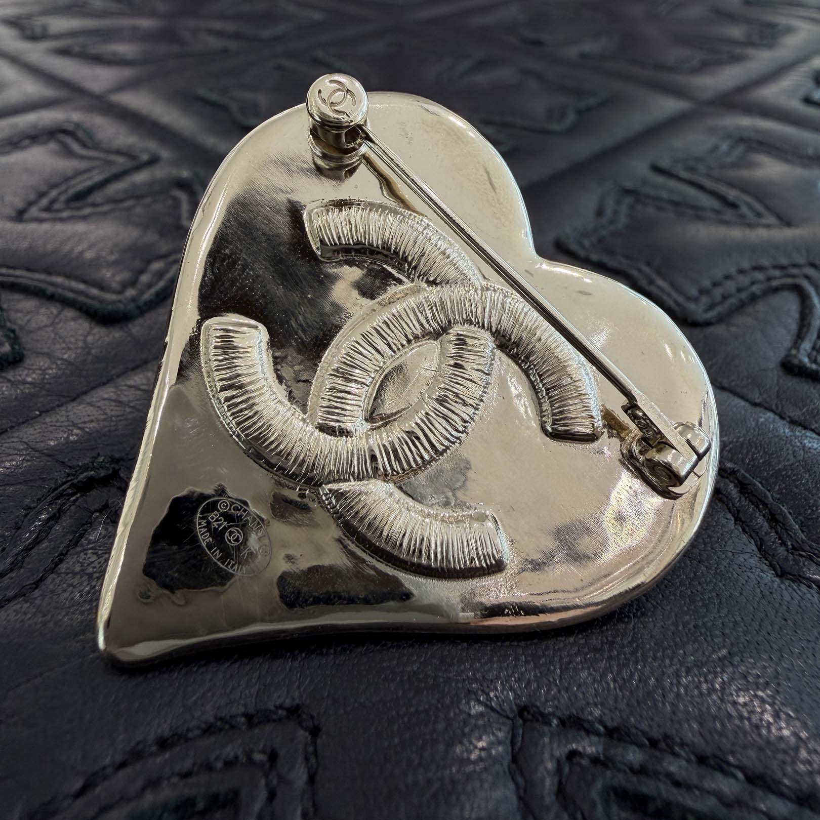 CHANEL 2021 Coco Mark Gold Metal Heart Brooch B21 K シャネル 2021 ココマーク ゴールド メタル ハート ブローチ