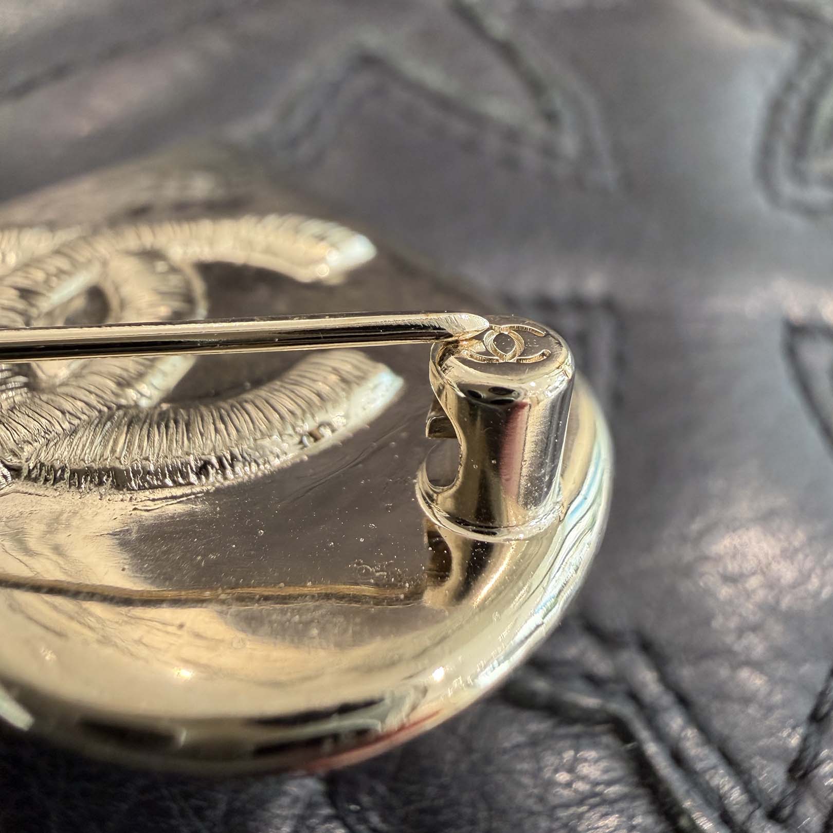 CHANEL 2021 Coco Mark Gold Metal Heart Brooch B21 K シャネル 2021 ココマーク ゴールド メタル ハート ブローチ