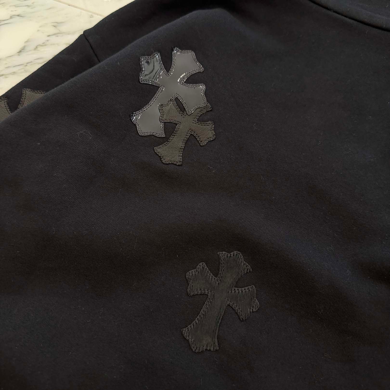CHROME HEARTS Y NOT Multi Leather Cross Patch Half Zip Sweatshirt Size S クロムハーツ ワイノット マルチレザークロスパッチ ハーフジップ スウェットシャツ サイズS