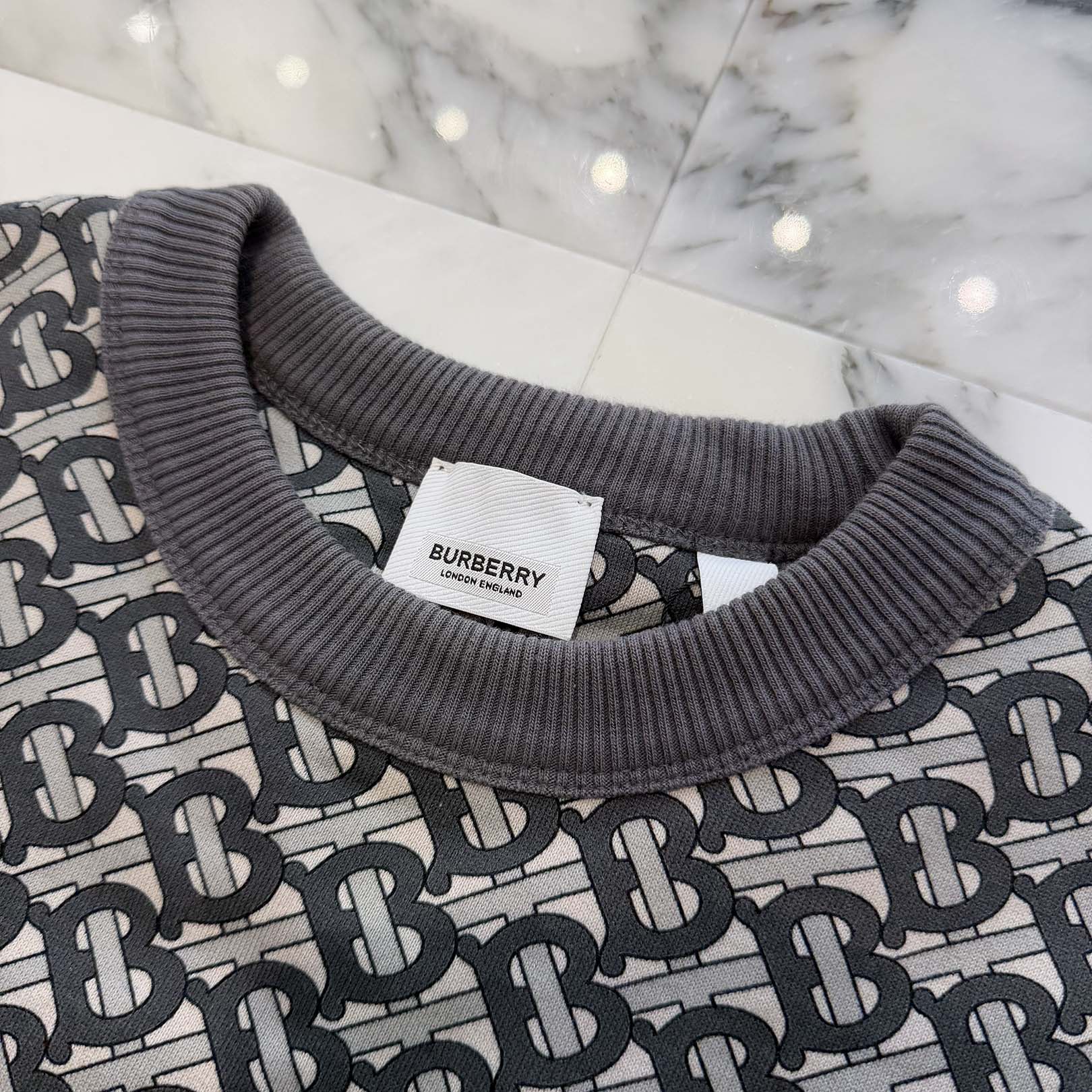 BURBERRY TB Monogram Crew Neck Sweatshirt 8050193 Size M バーバリー TBモノグラム クルーネック スウェットシャツ サイズM