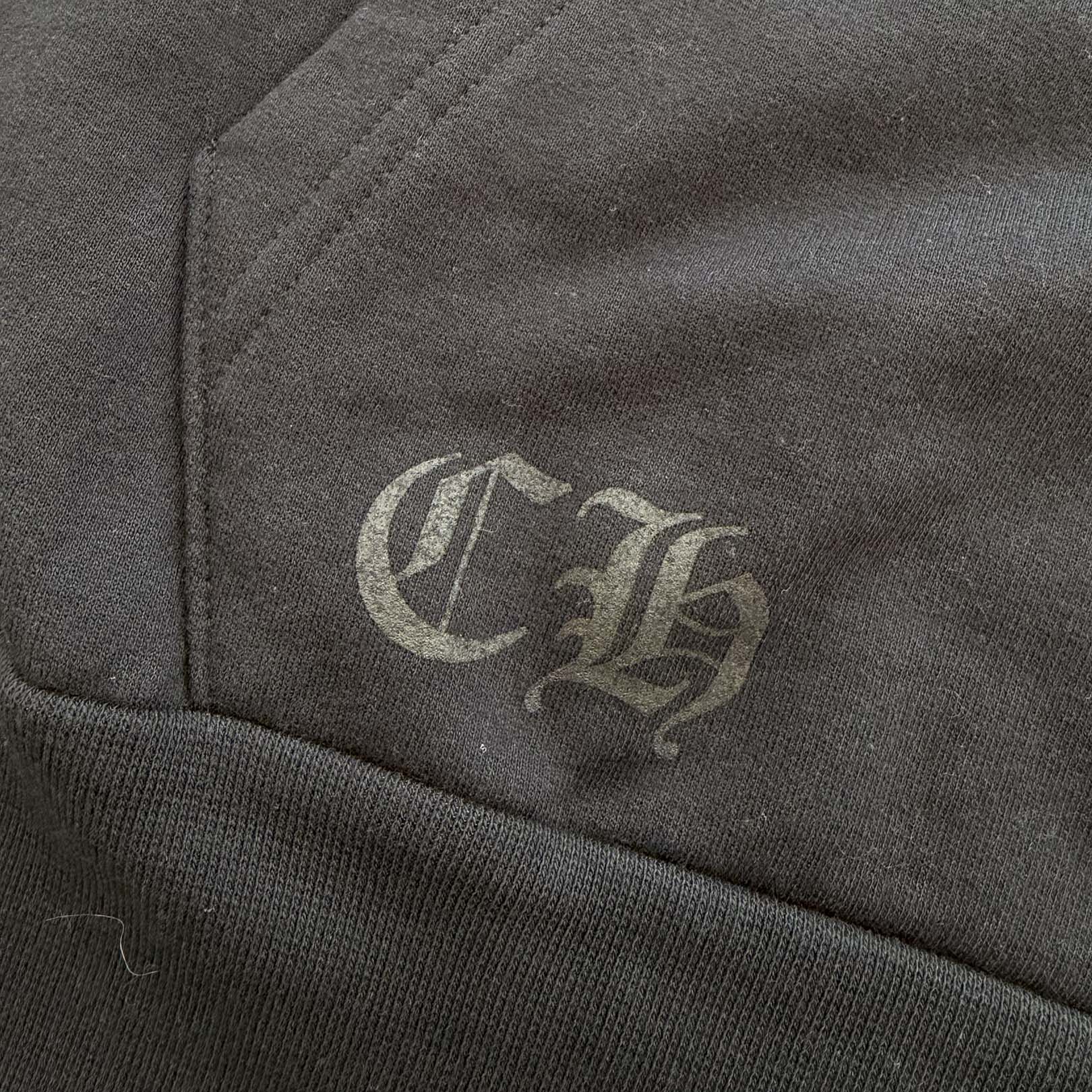 CHROME HEARTS Miami Limited Vertical Logo Cemetery Cross Print Pullover Hoodie Size M クロムハーツ マイアミ限定 ヴァーティカルロゴ セメタリークロスプリント プルオーバーフーディー サイズM
