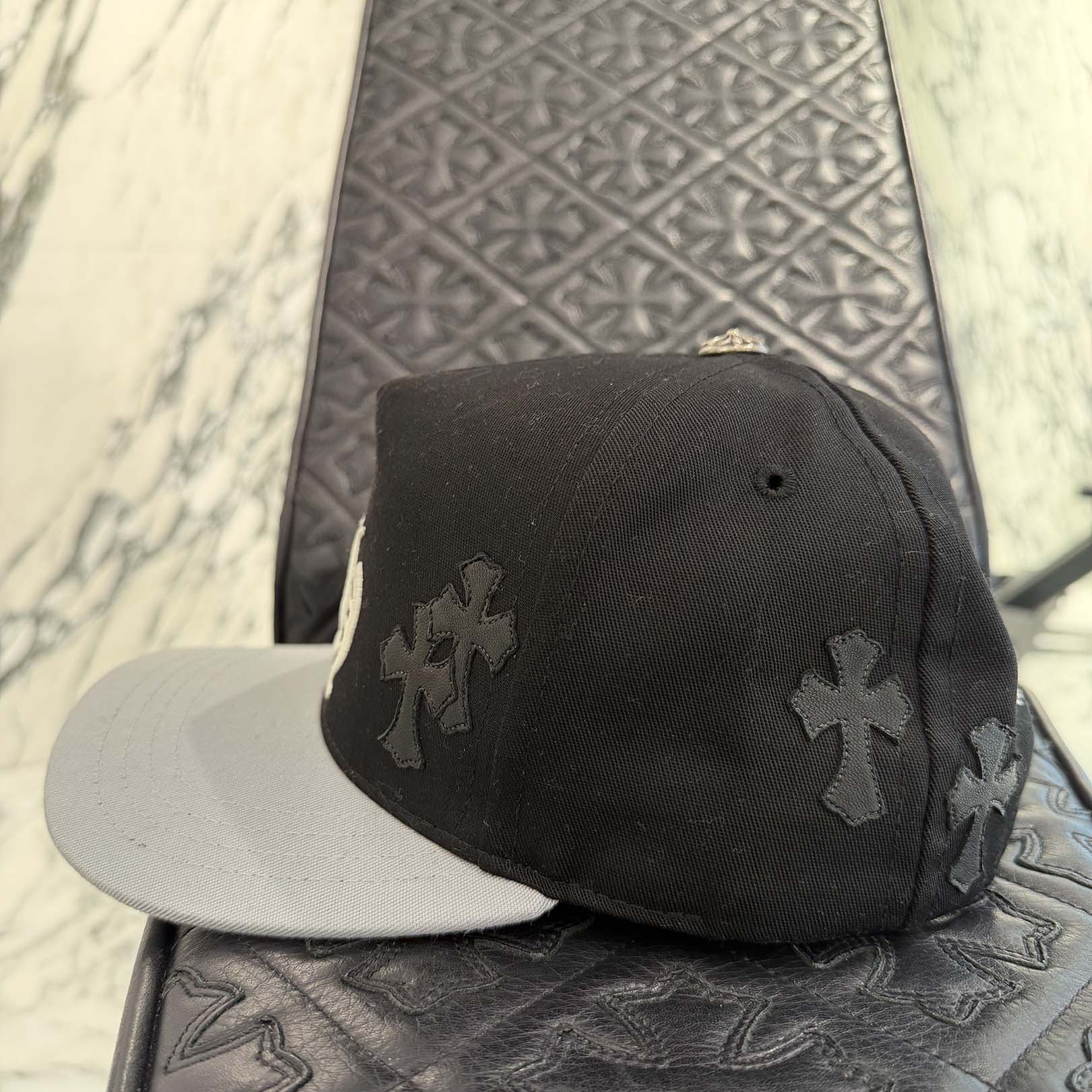 CHROME HEARTS Cemetery Cross Patch Trucker Cap Size ONE SIZE (53-60) クロムハーツ セメタリークロス トラッカーキャップ ONE SIZE (53-60)