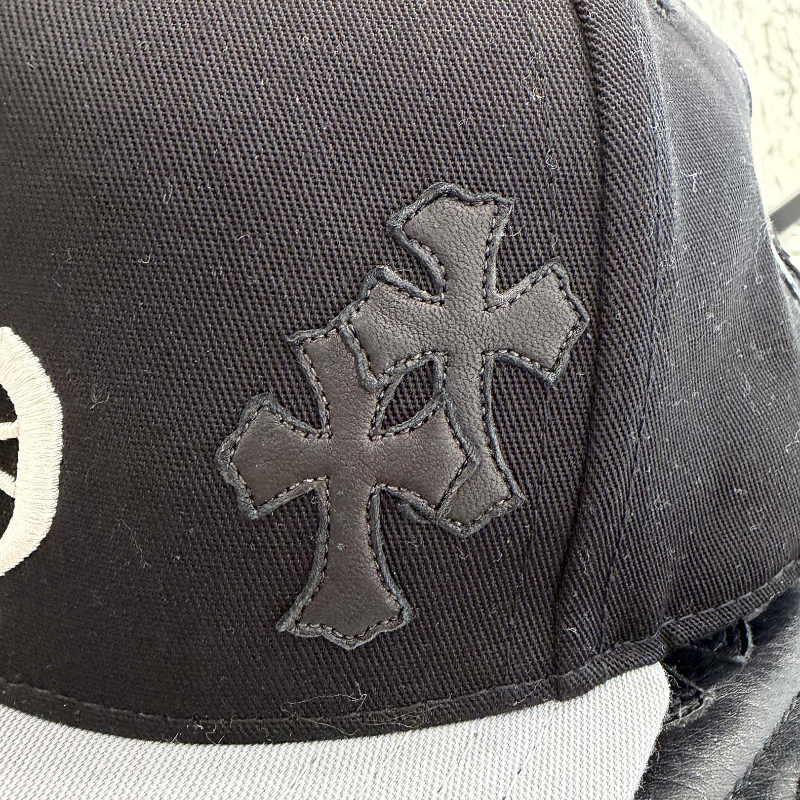 CHROME HEARTS Cemetery Cross Patch Trucker Cap Size ONE SIZE (53-60) クロムハーツ セメタリークロス トラッカーキャップ ONE SIZE (53-60)