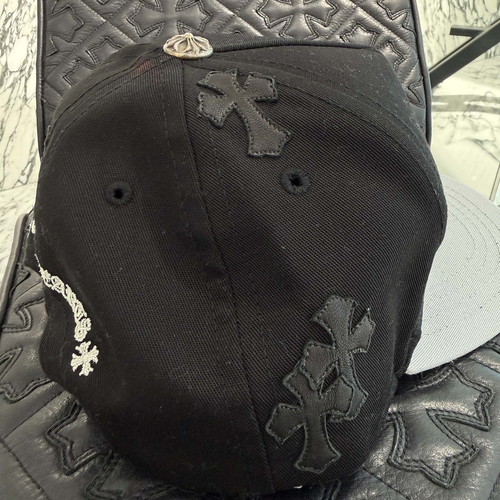 CHROME HEARTS Cemetery Cross Patch Trucker Cap Size ONE SIZE (53-60) クロムハーツ セメタリークロス トラッカーキャップ ONE SIZE (53-60)