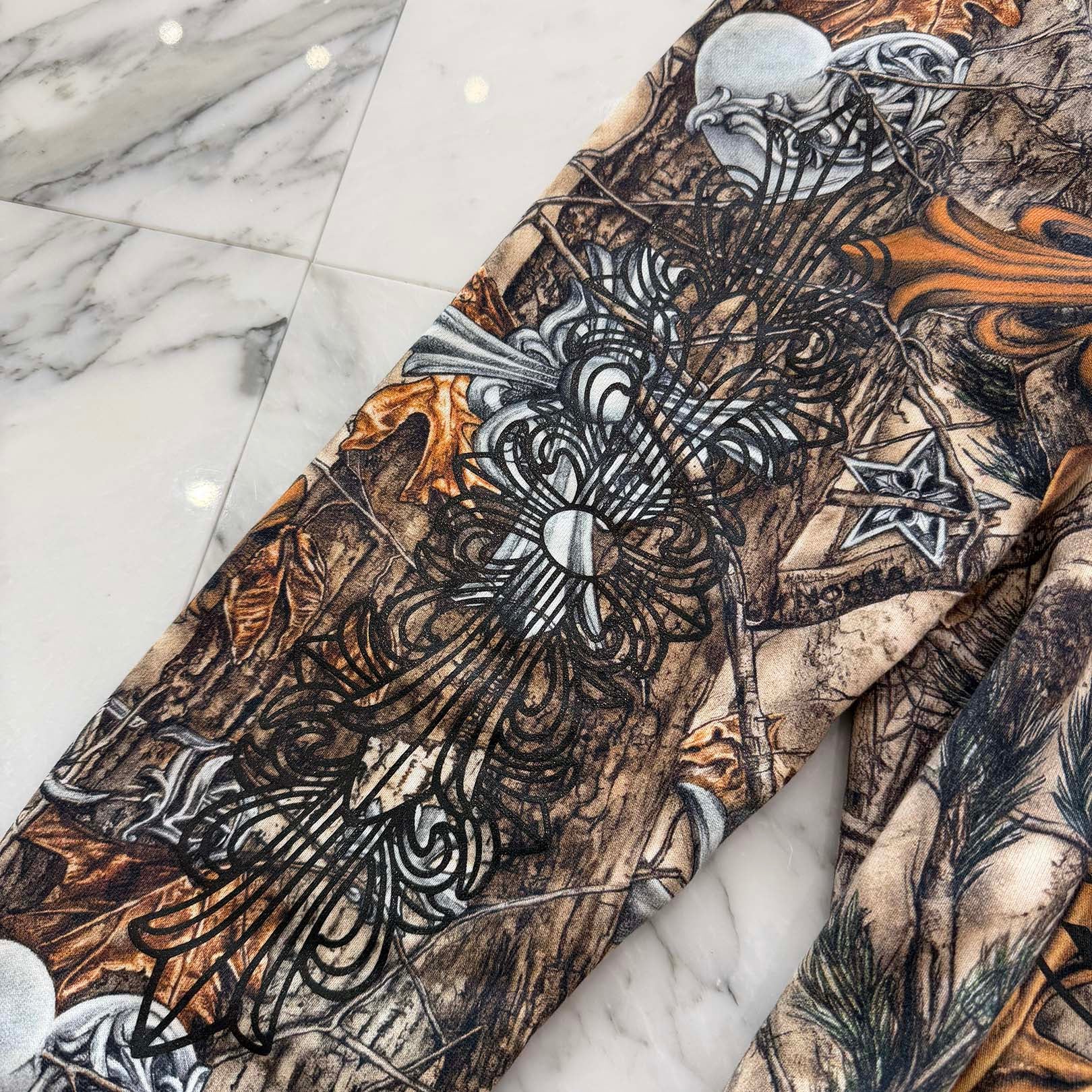 CHROME HEARTS × NIKE × Drake NOCTA 2026SS Camo Neck Logo Crewneck Sweatshirt Size L クロムハーツ×ナイキ×ドレイク ノクタ カモネックロゴクルーネックスウェットシャツ サイズL
