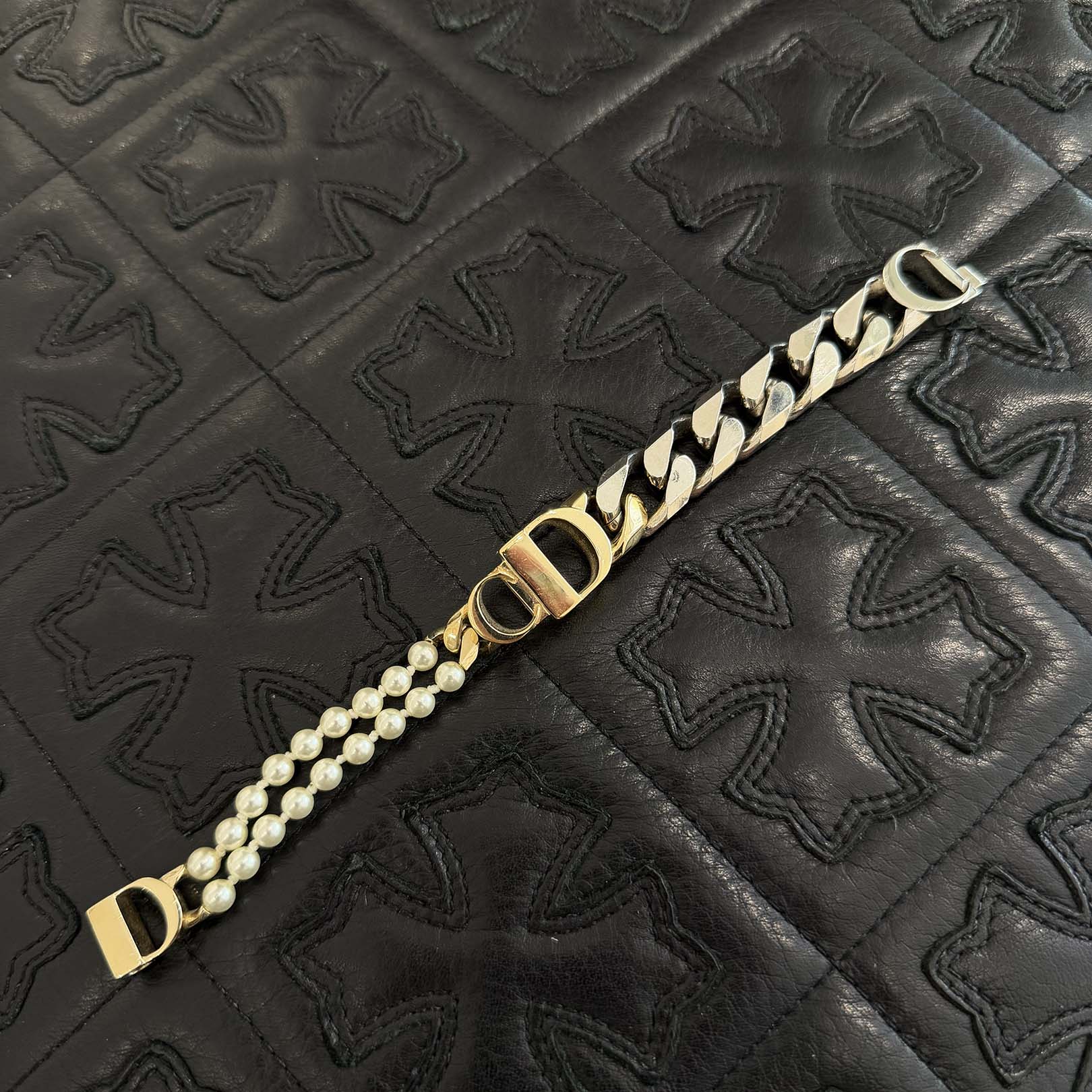 DIOR × sacai 2022SS CD ICON Pearl Chain Bracelet B1440HOMMT_D341 Size M ディオール×サカイ CD アイコン パールチェーンブレスレット サイズM