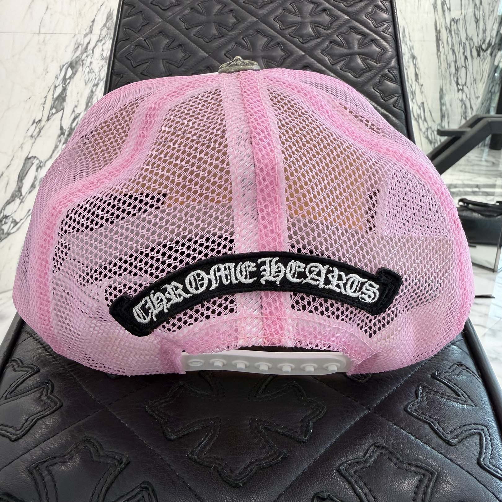CHROME HEARTS Pink Horseshoe Trucker Cap Size ONE SIZE (53-60) クロムハーツ ピンクホースシュー トラッカーキャップ ONE SIZE (53-60)