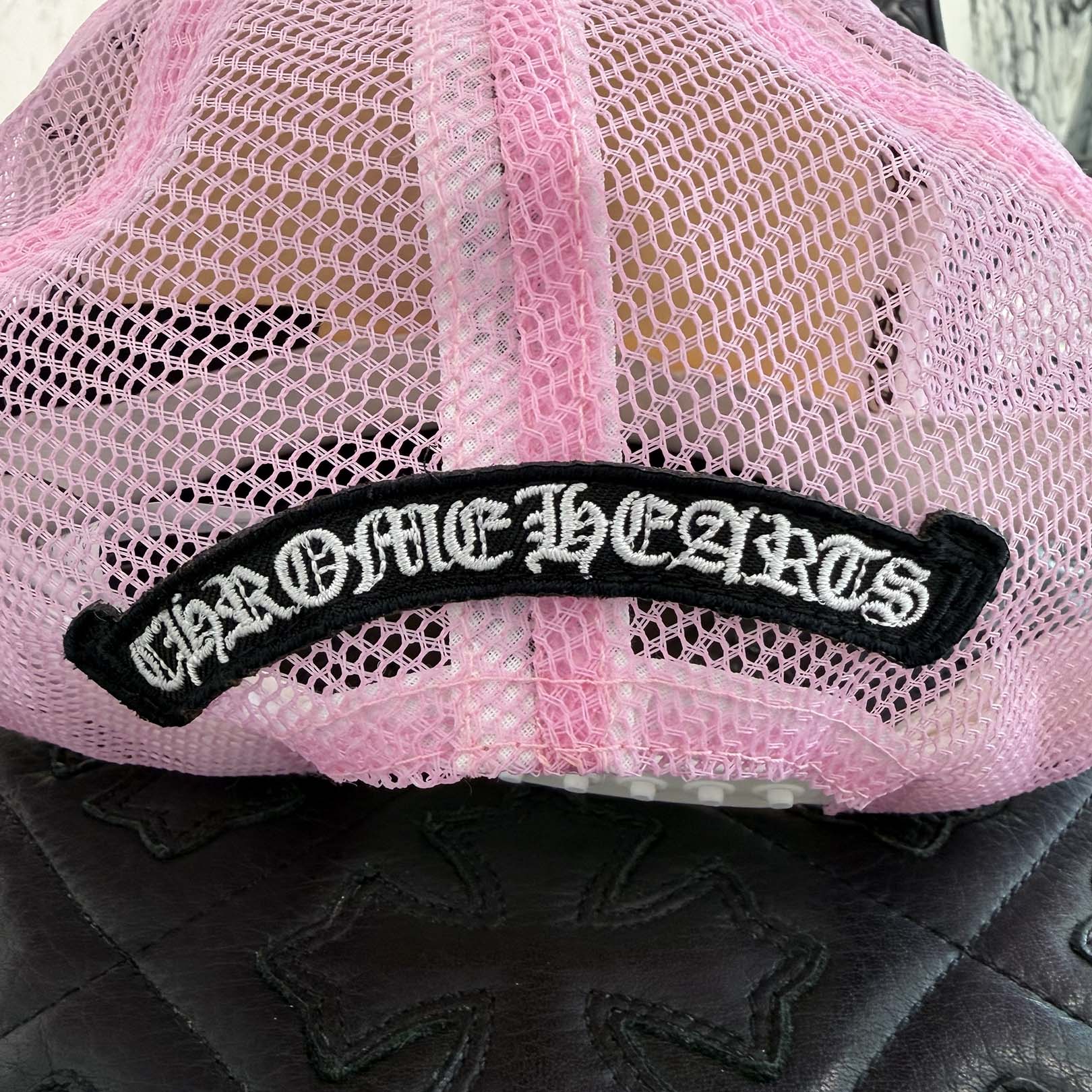 CHROME HEARTS Pink Horseshoe Trucker Cap Size ONE SIZE (53-60) クロムハーツ ピンクホースシュー トラッカーキャップ ONE SIZE (53-60)